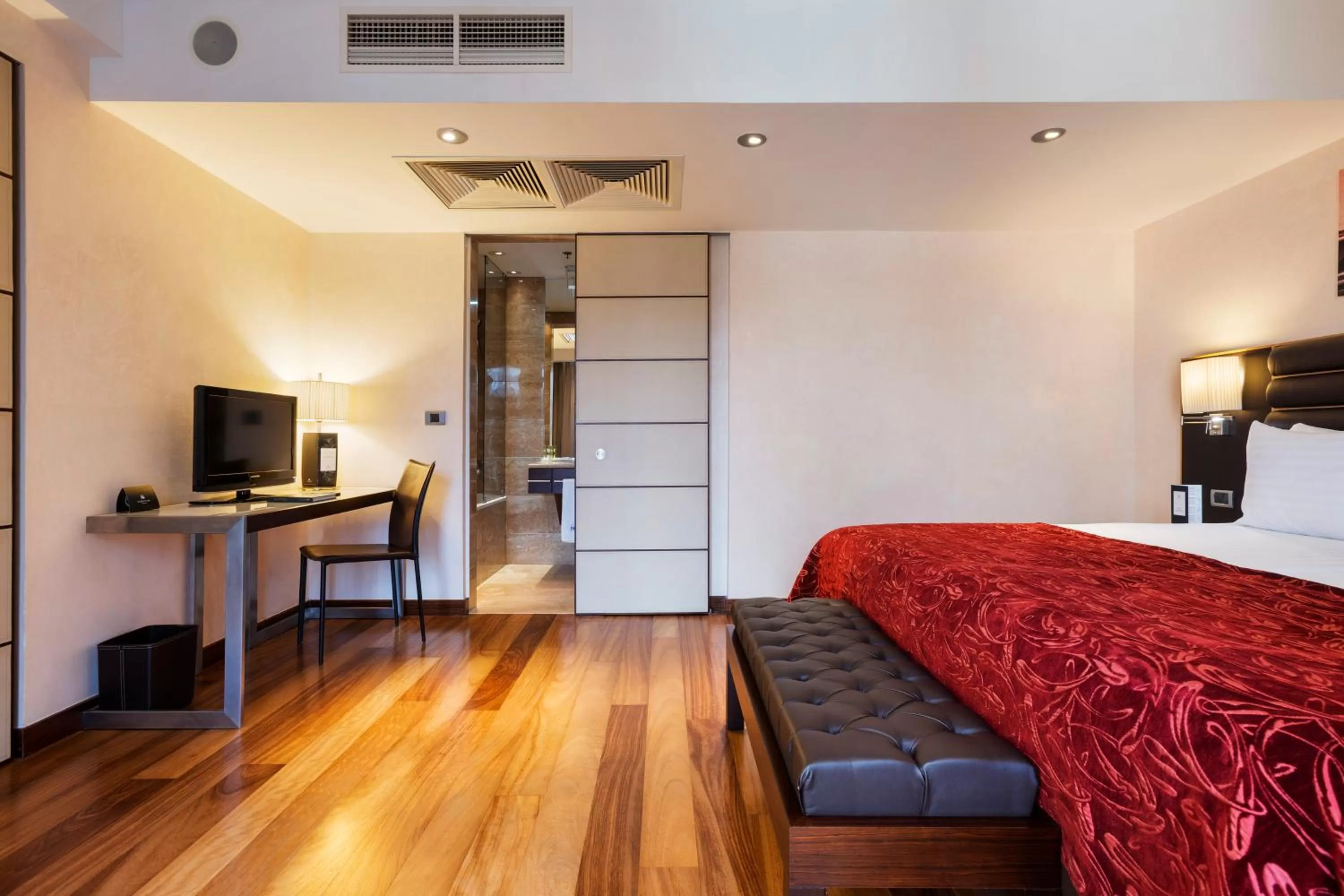 Bathroom, Bed in Exe Budapest Center