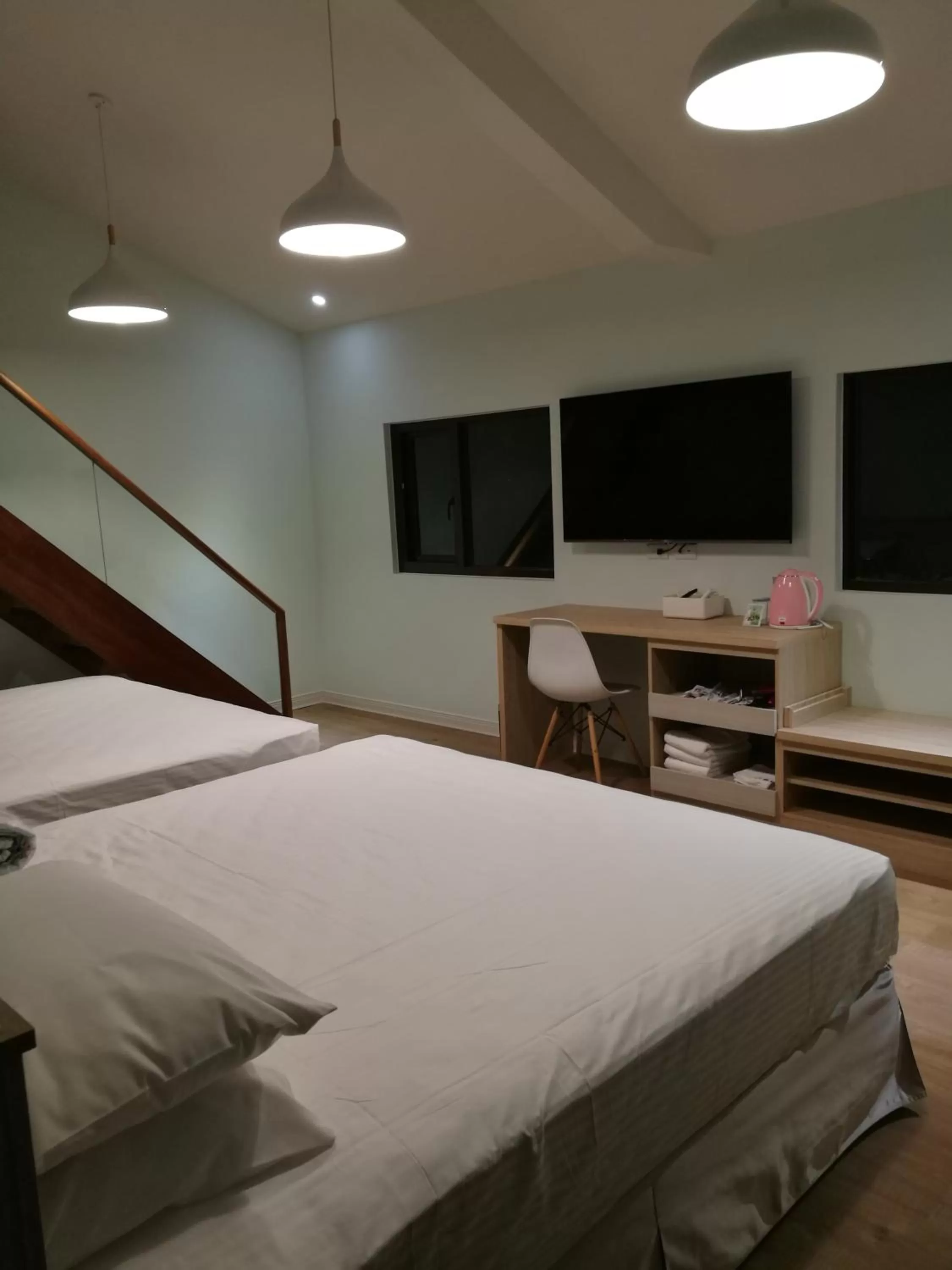 Photo of the whole room, Bed in 名竹旅社 Minzu Hotel