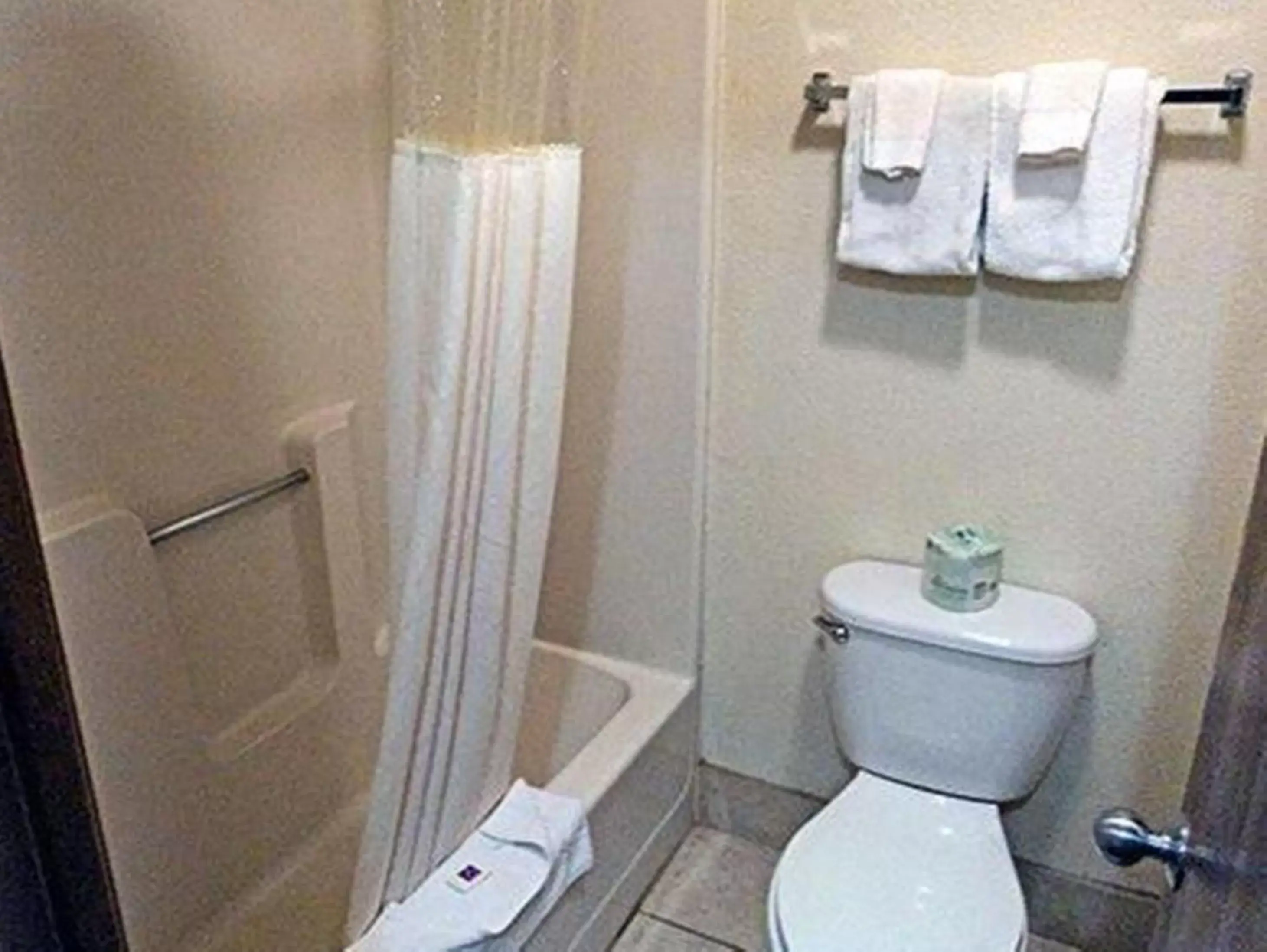 Bathroom in Motel 6-Moriarty, NM