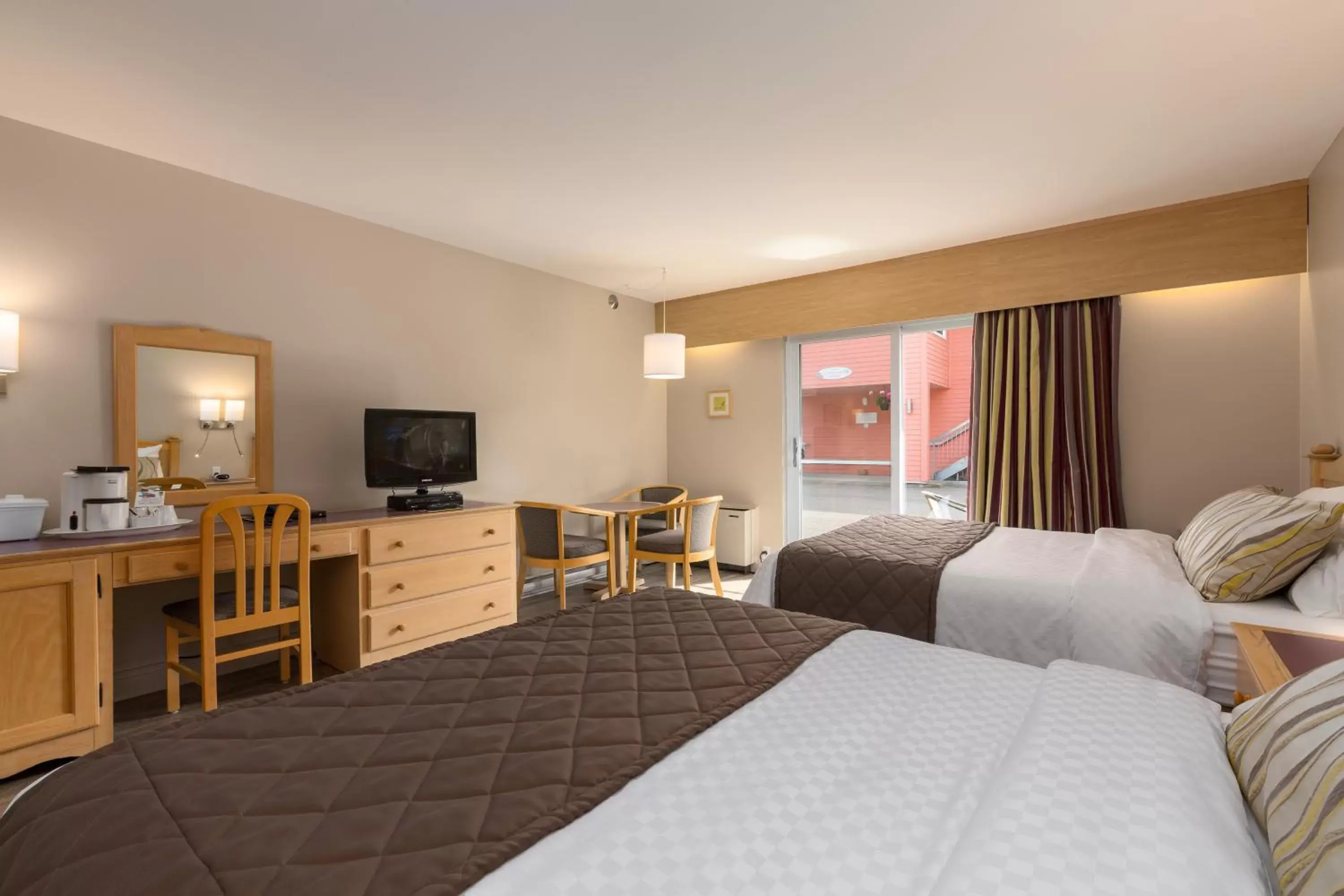 Bedroom, Bed in Hotel-Motel Castel de la Mer