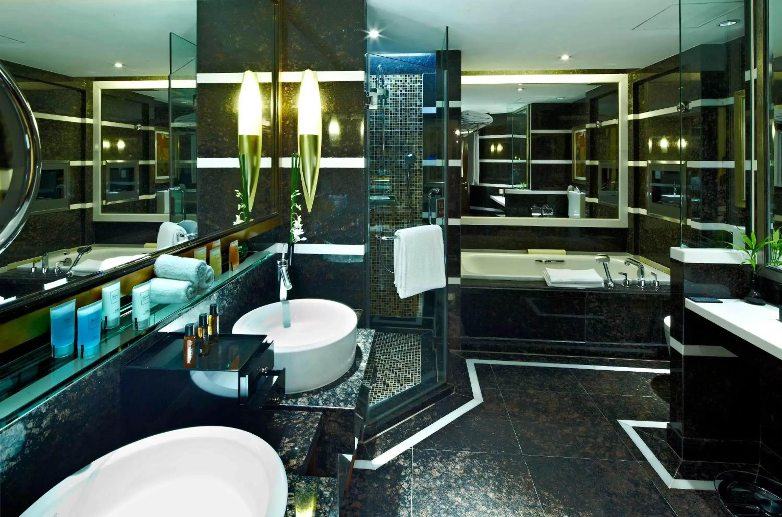 Bathroom in Kempinski Hotel Shenzhen