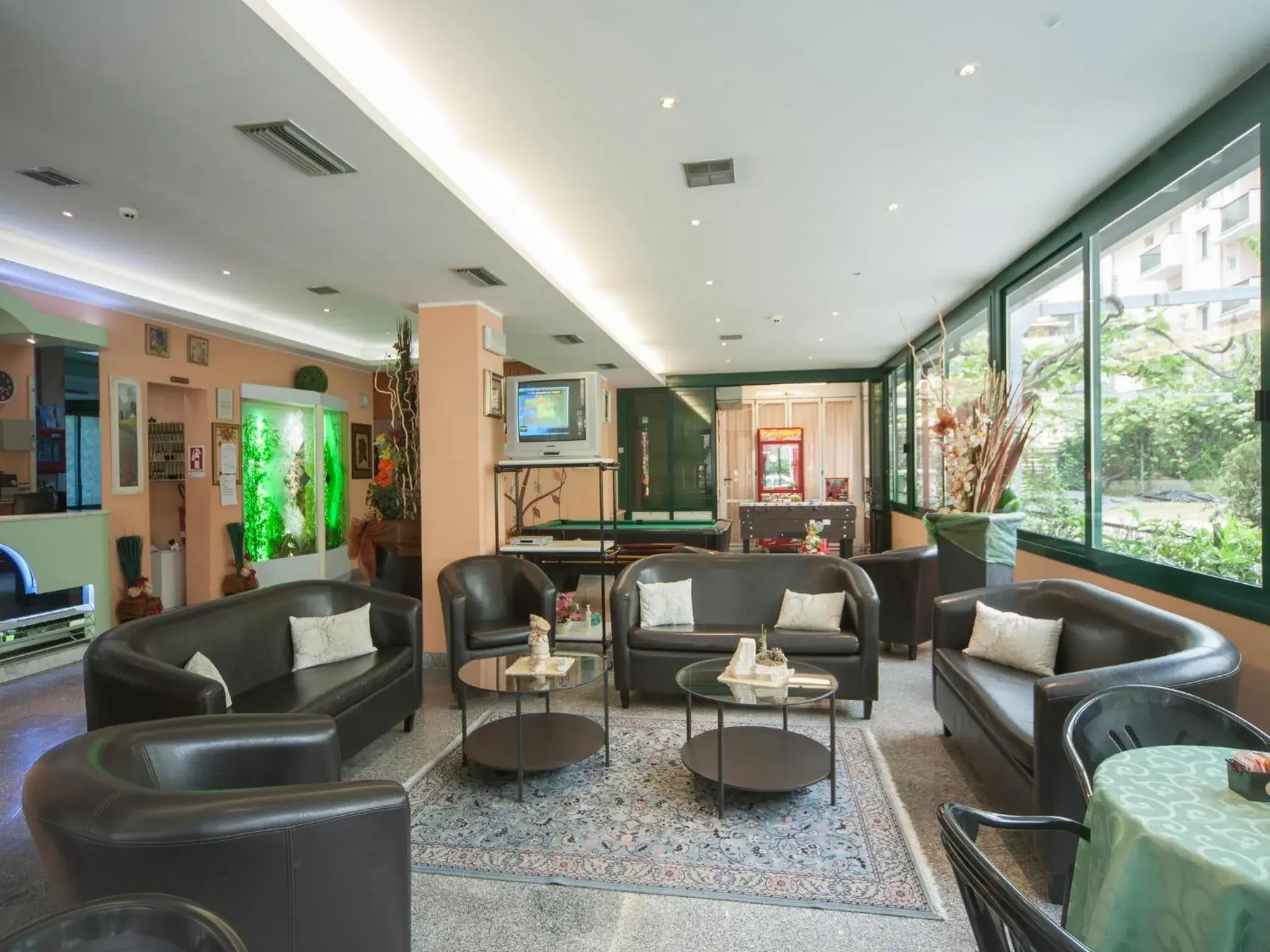 Lobby or reception, Lounge/Bar in Hotel Gemini