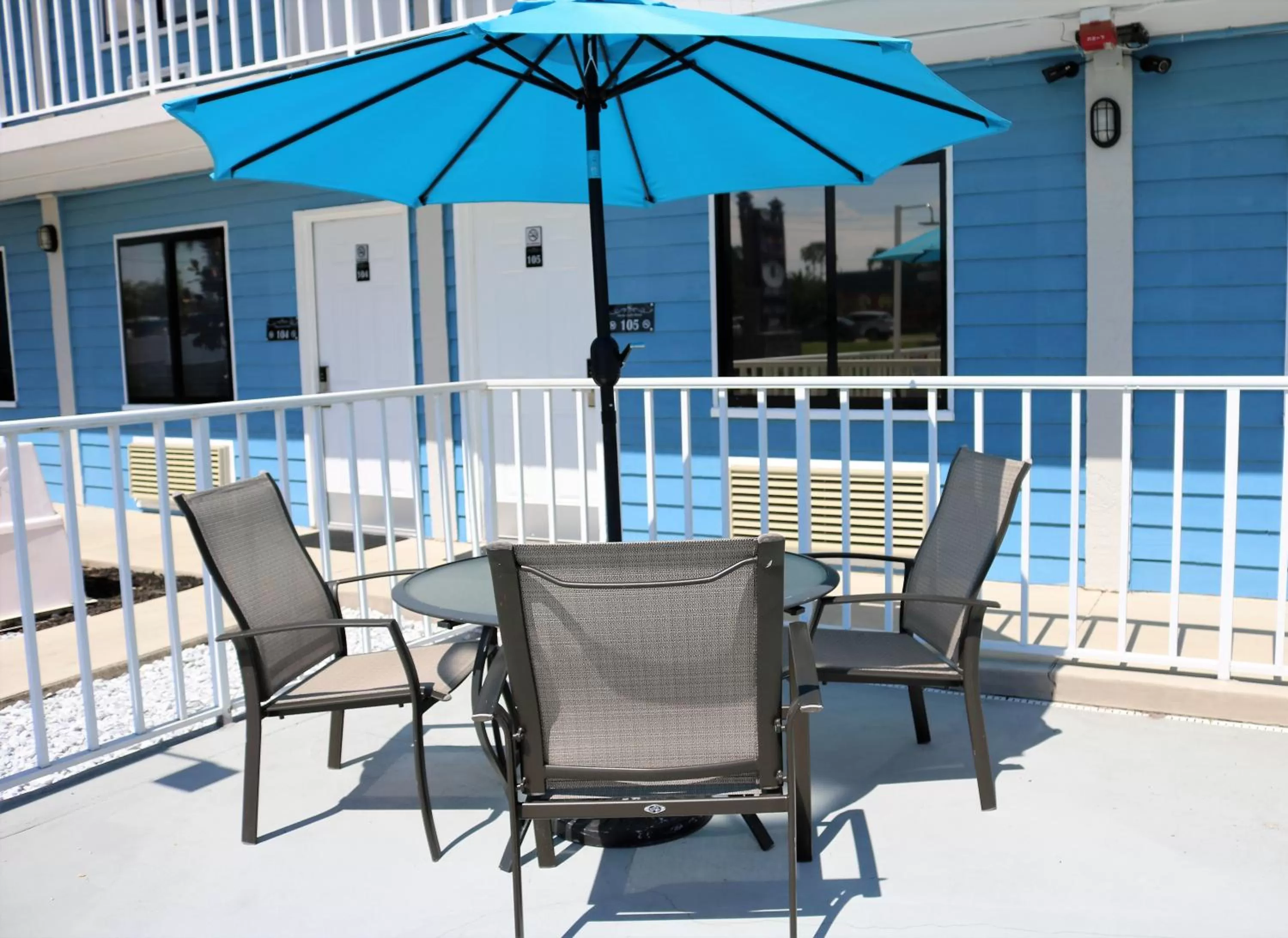 Swimming pool, Balcony/Terrace in Monte Carlo Inn- Near Disney