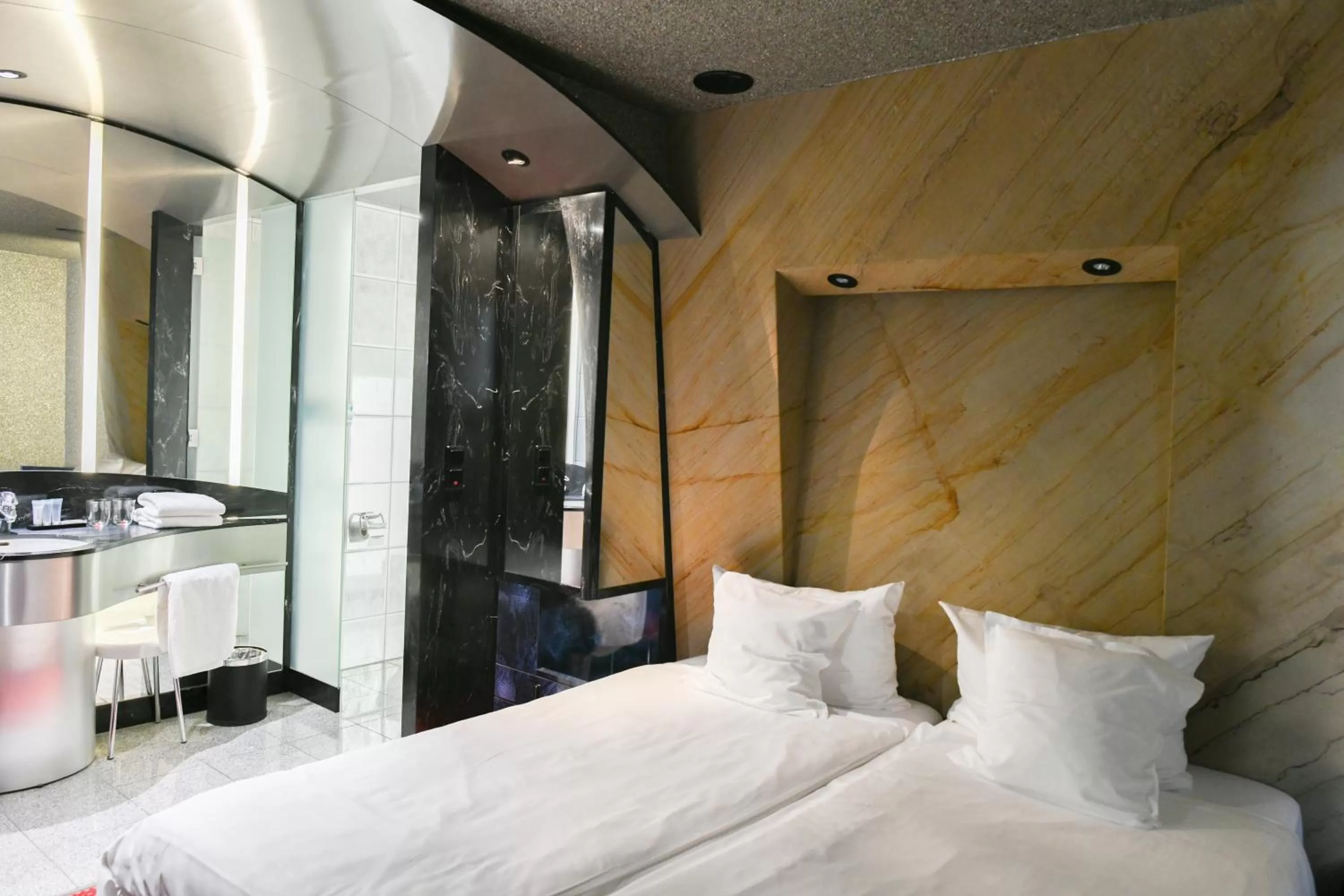 Bed in Hotel Bamberger Hof Bellevue