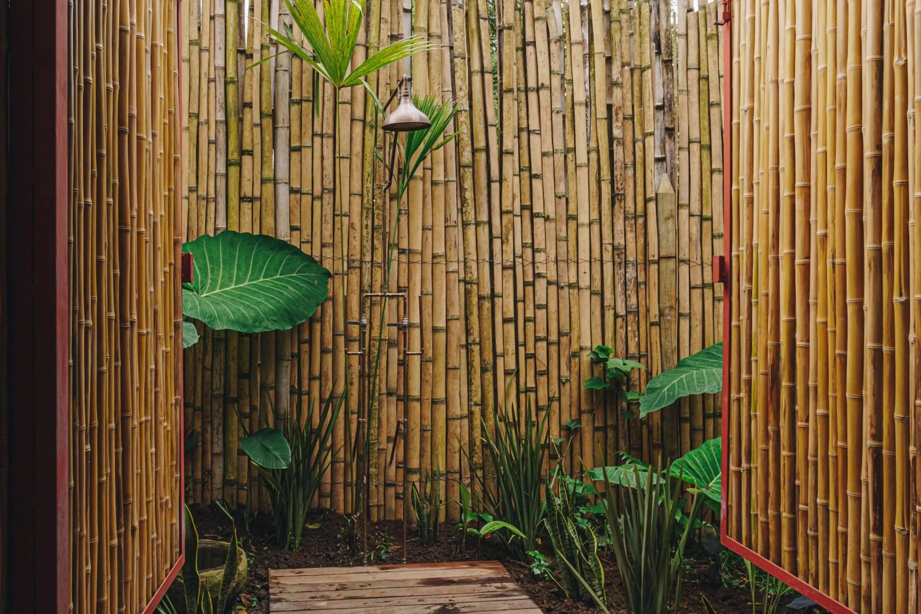 Shower in Sazagua Hotel Boutique