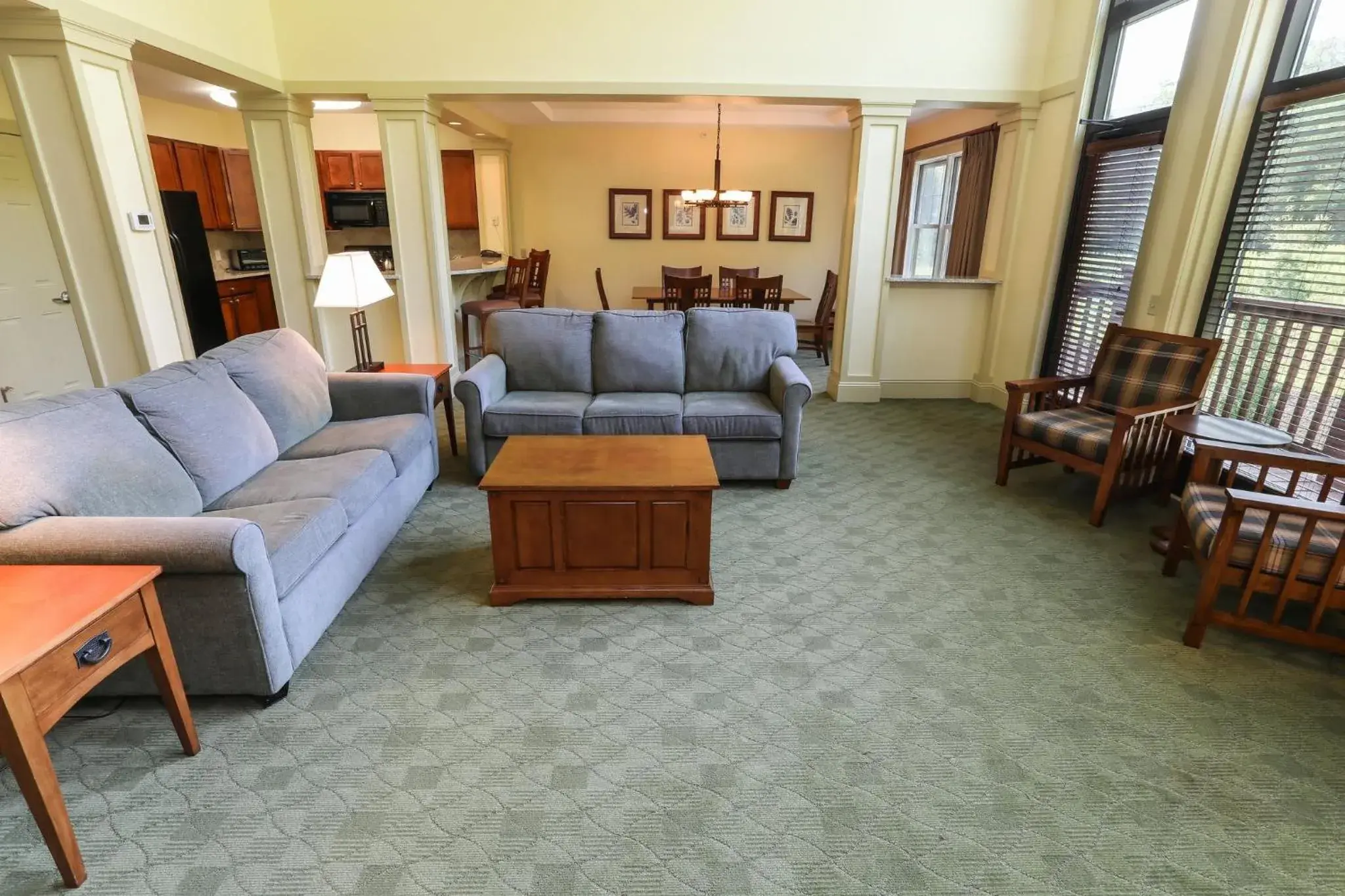 Living room, Seating Area in Kaatskill Mountain Club and Condos by Hunter Mountain