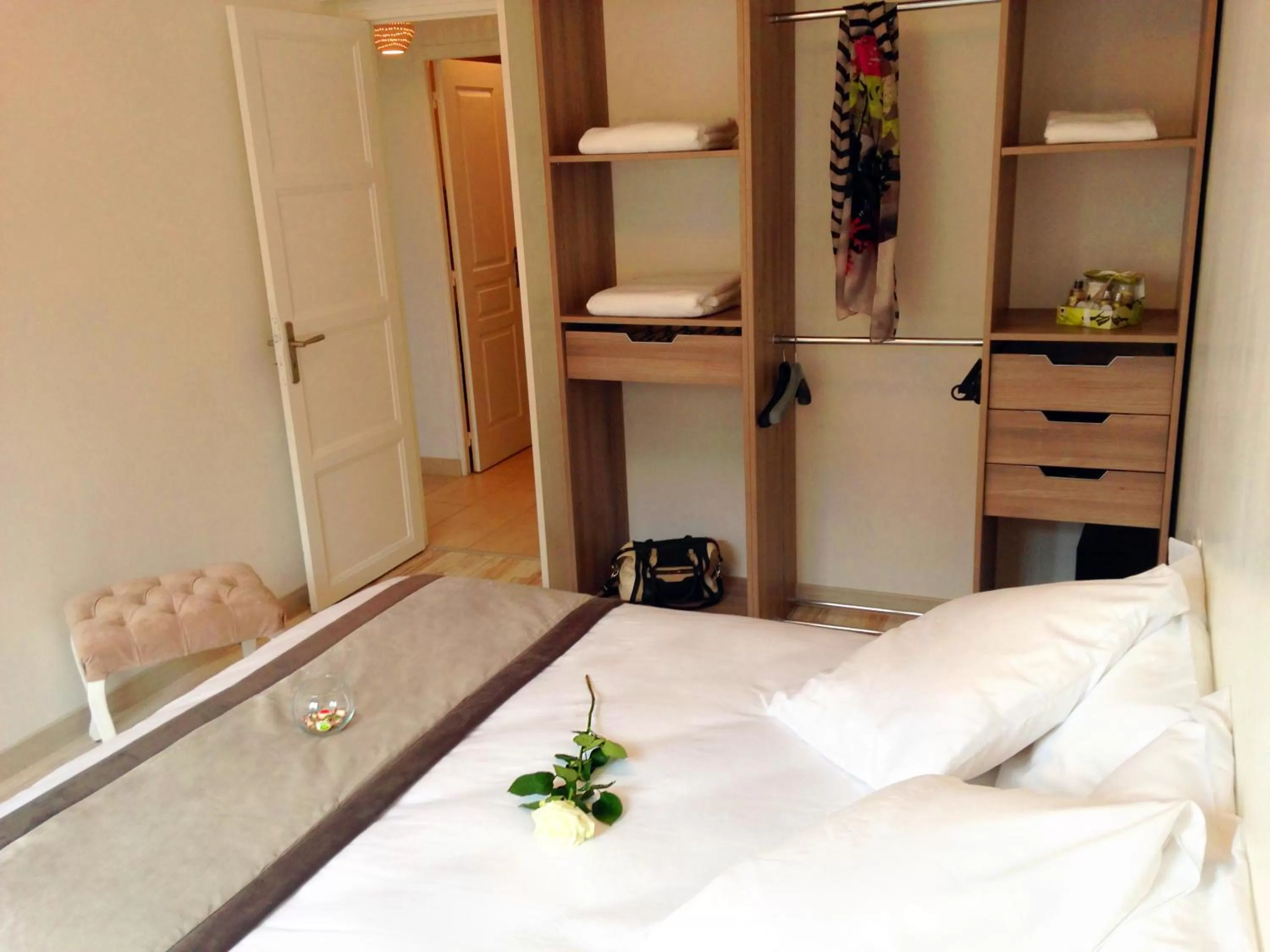 Bed in APPART'HOTEL61