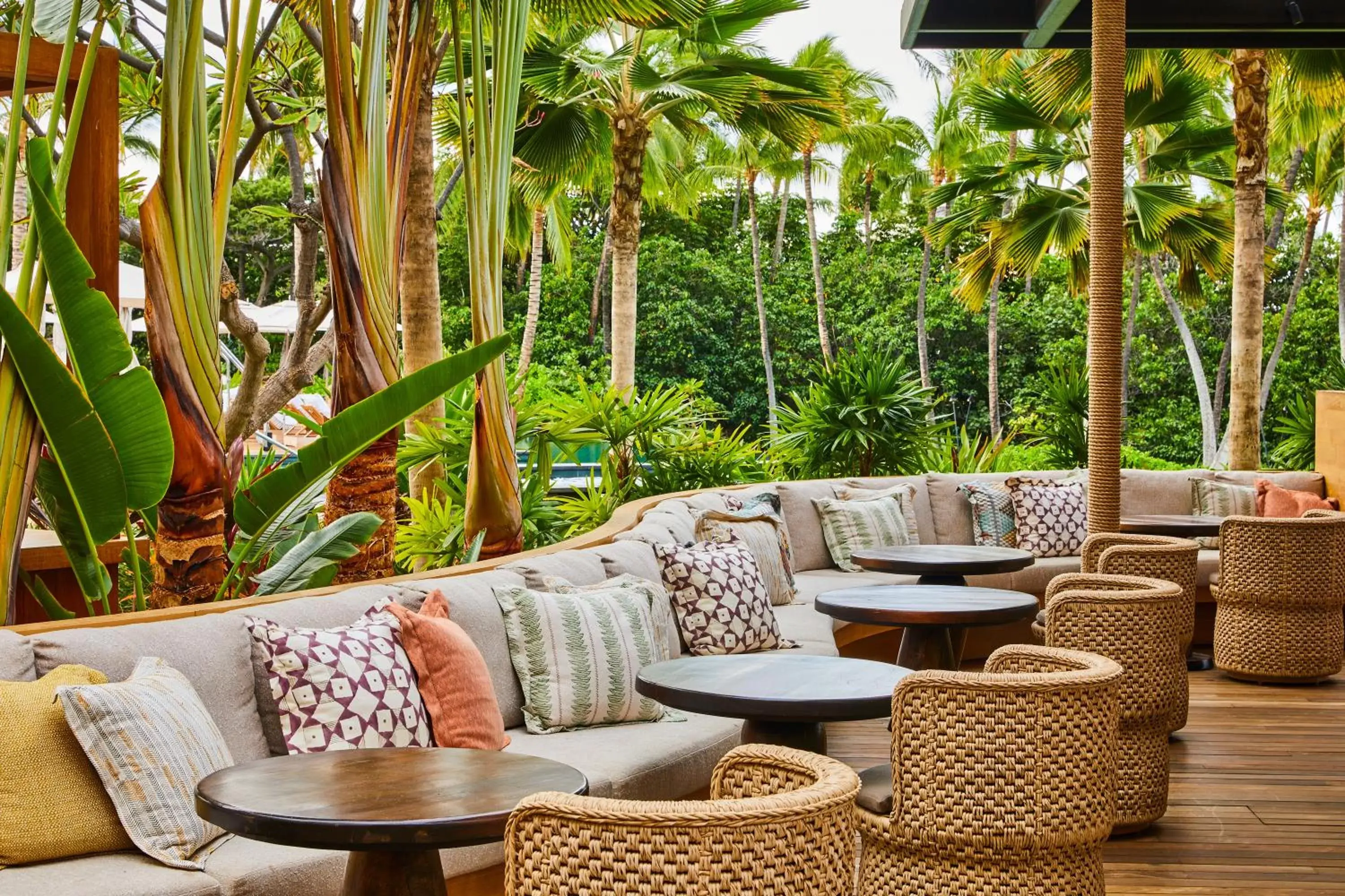 Restaurant/places to eat in Mauna Lani, Auberge Resorts Collection