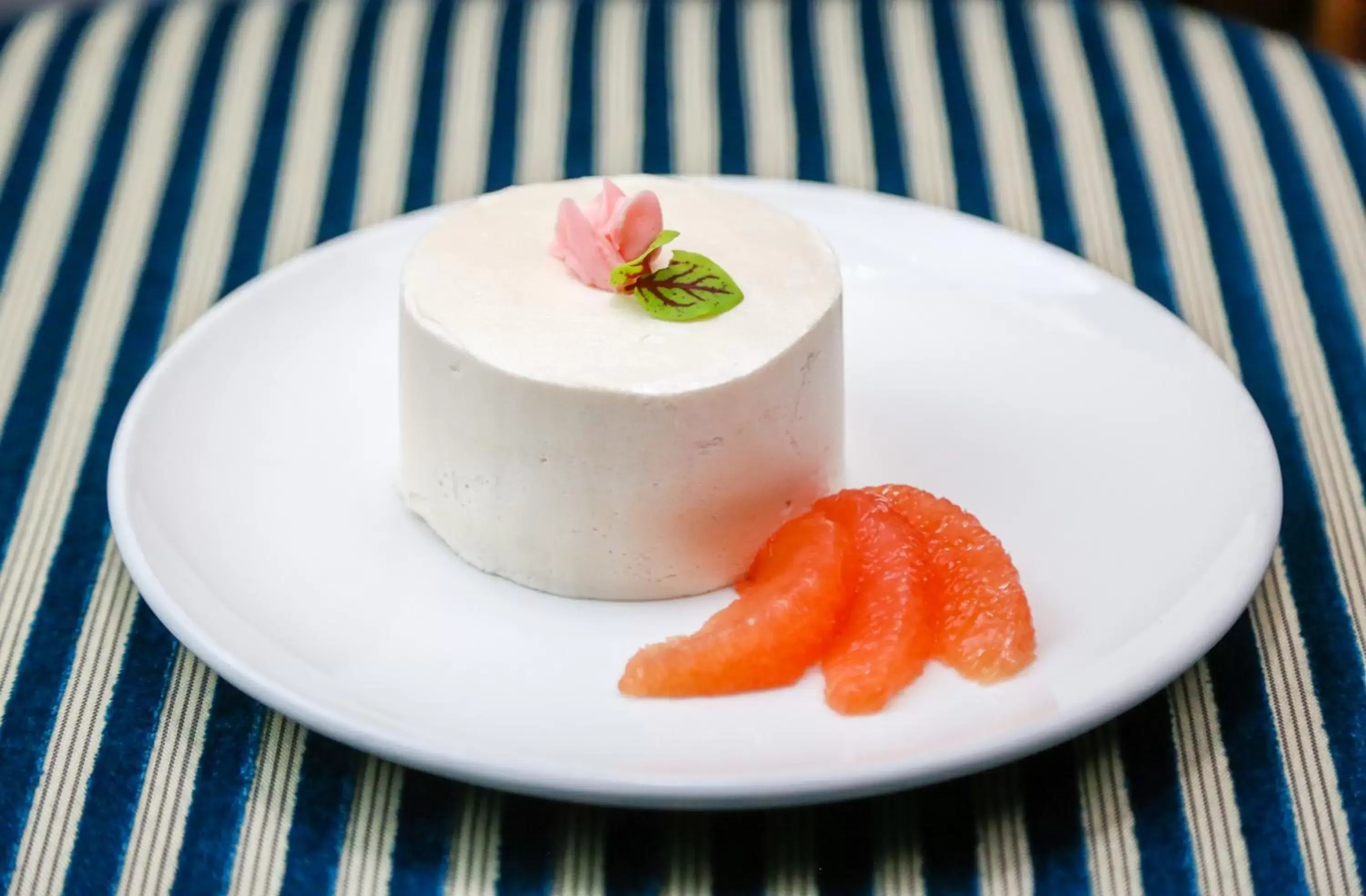 Food and drinks in The Pontchartrain Hotel Food and drinks in The Pontchartrain Hotel