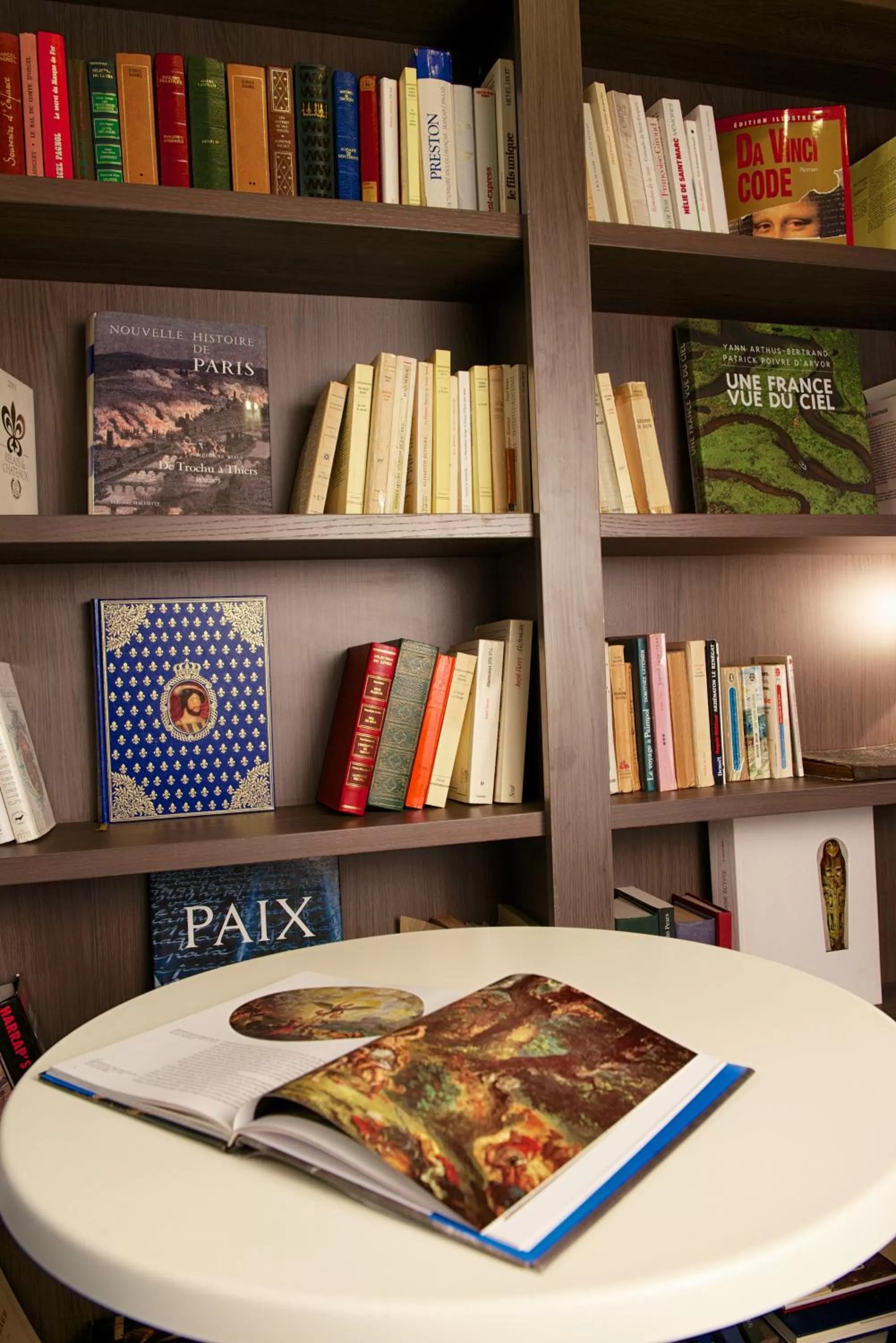 Lounge or bar in Hôtel le Clos de Notre Dame