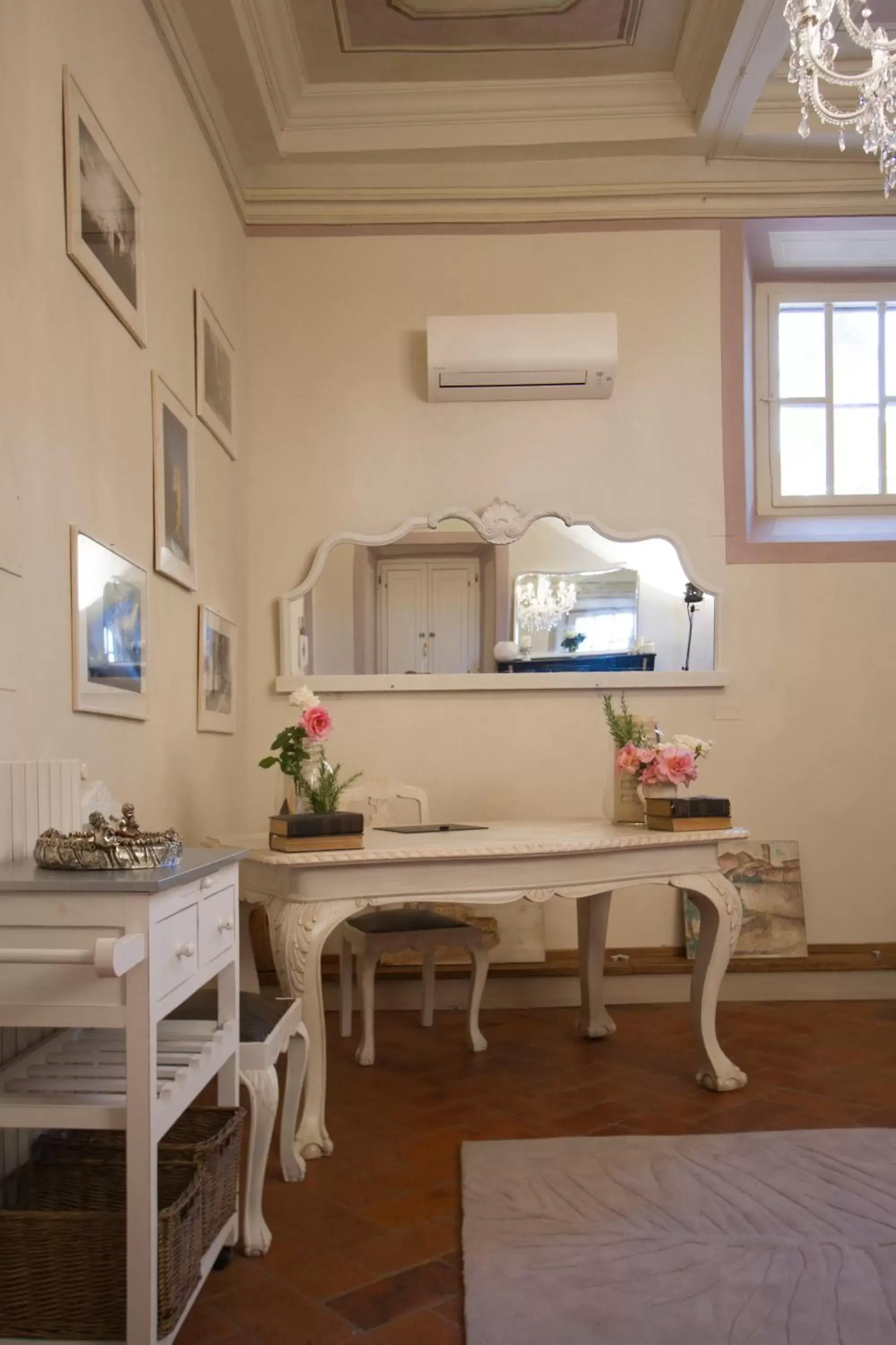 Lobby or reception, Kitchen/Kitchenette in Cortona Suite