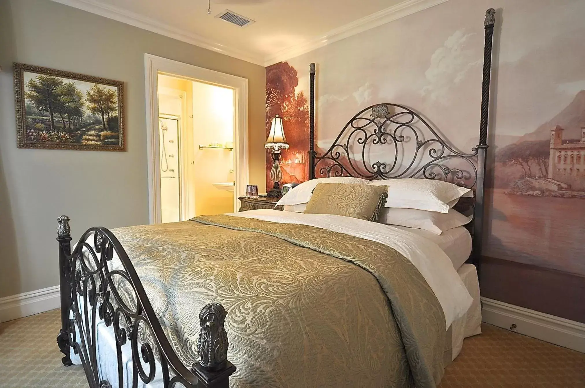 Bedroom, Bed in Atlantis Inn Hotel