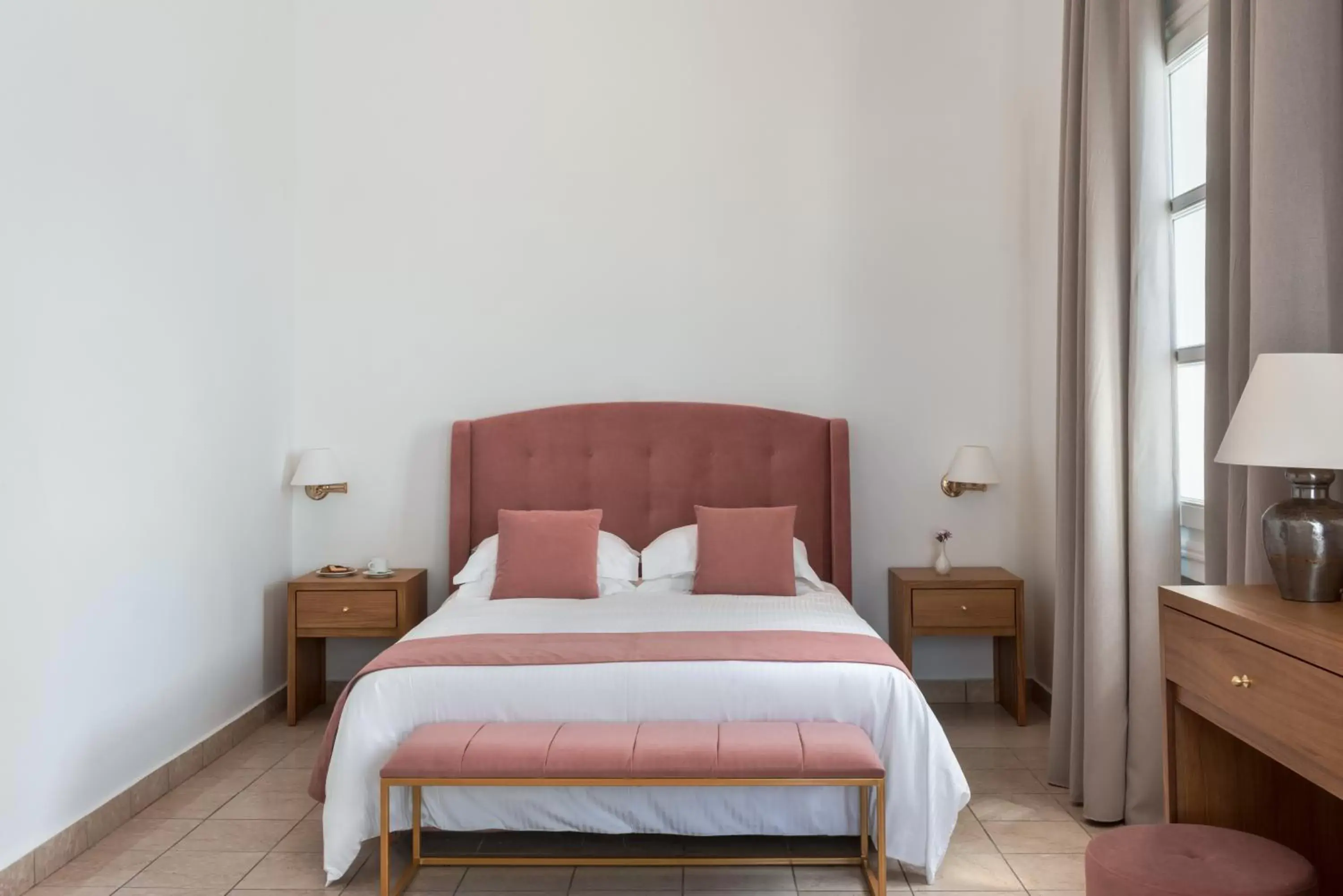 Bed in Atlantis Hotel Bed in Atlantis Hotel