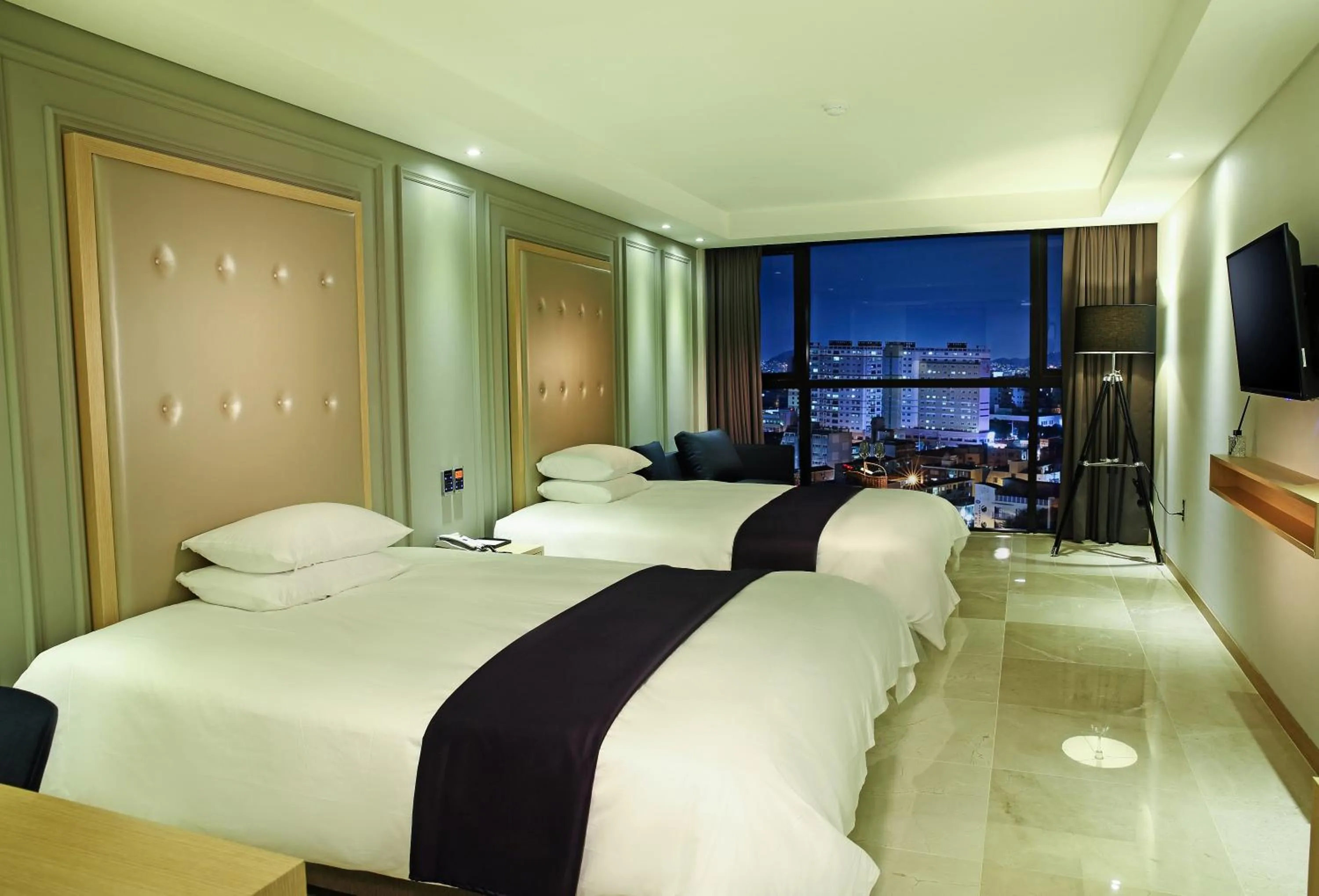 Bedroom, Bed in Hotel The One