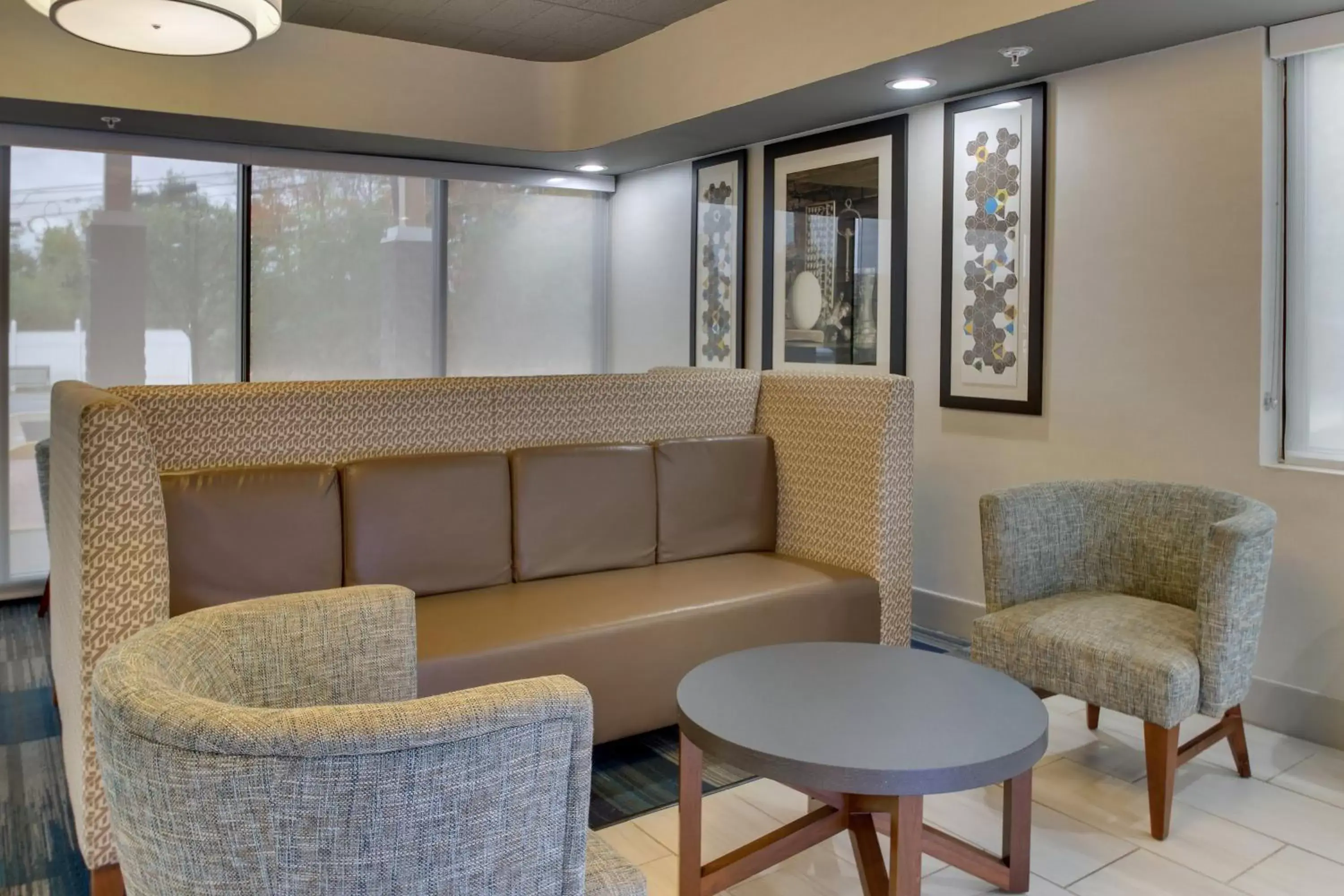 Property building, Seating Area in Holiday Inn Express Pittston - Scranton Airport, an IHG Hotel