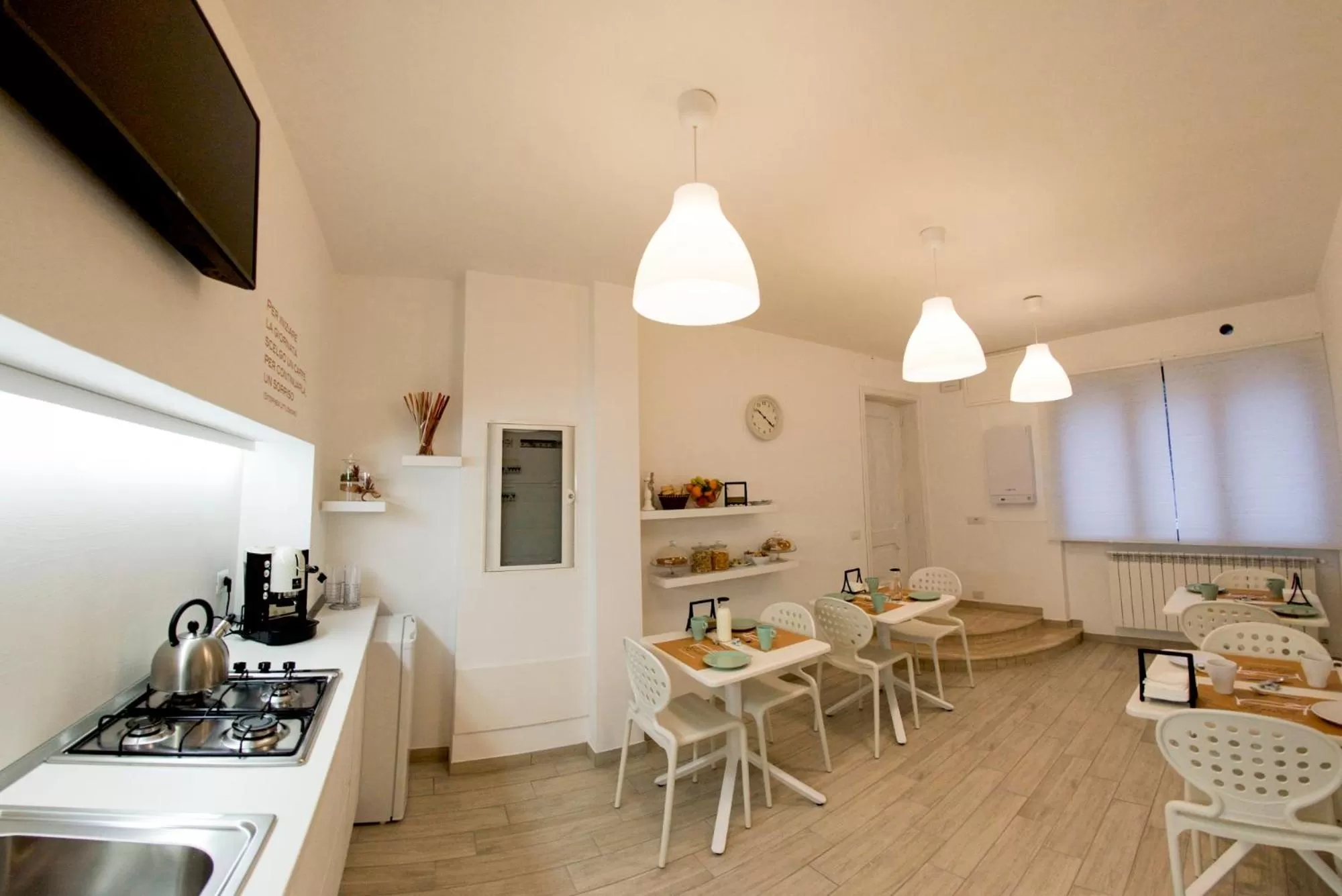 Italian breakfast in Lenotti Bed and Breakfast