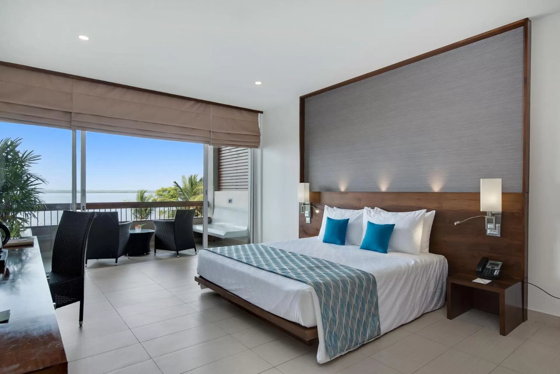 Bedroom, Bed in Amagi Aria Airport Transit Hotel