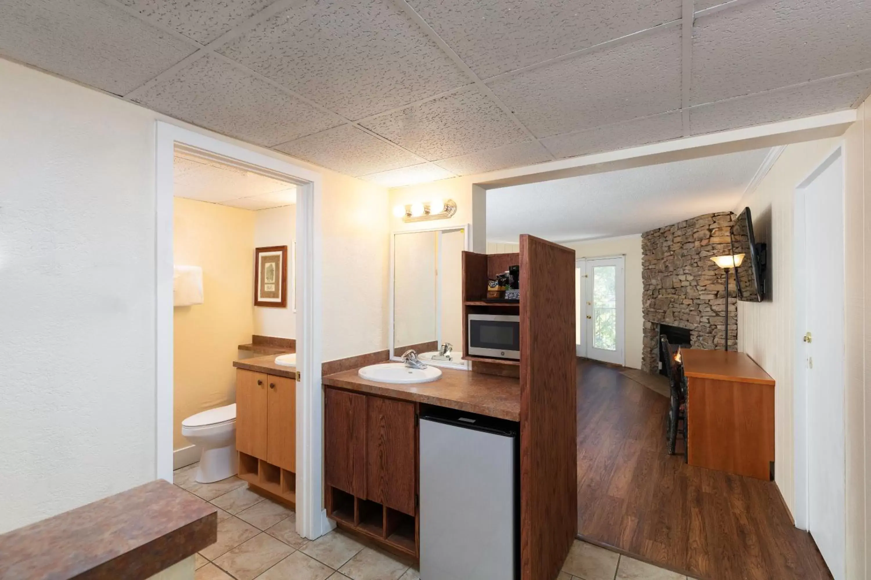 Bathroom in River Terrace Resort & Convention Center