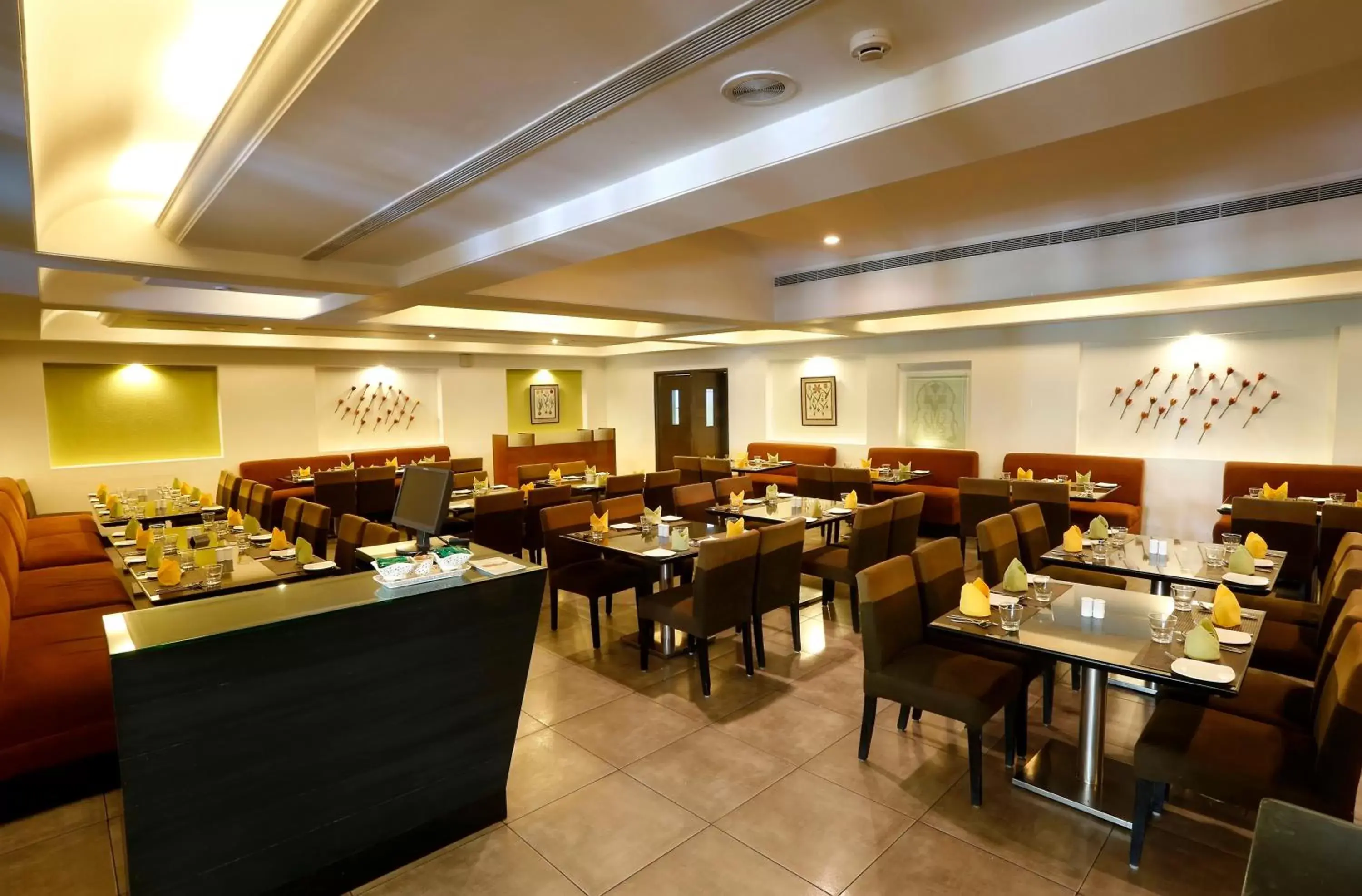 Restaurant/Places to Eat in Green Park, Visakhapatnam