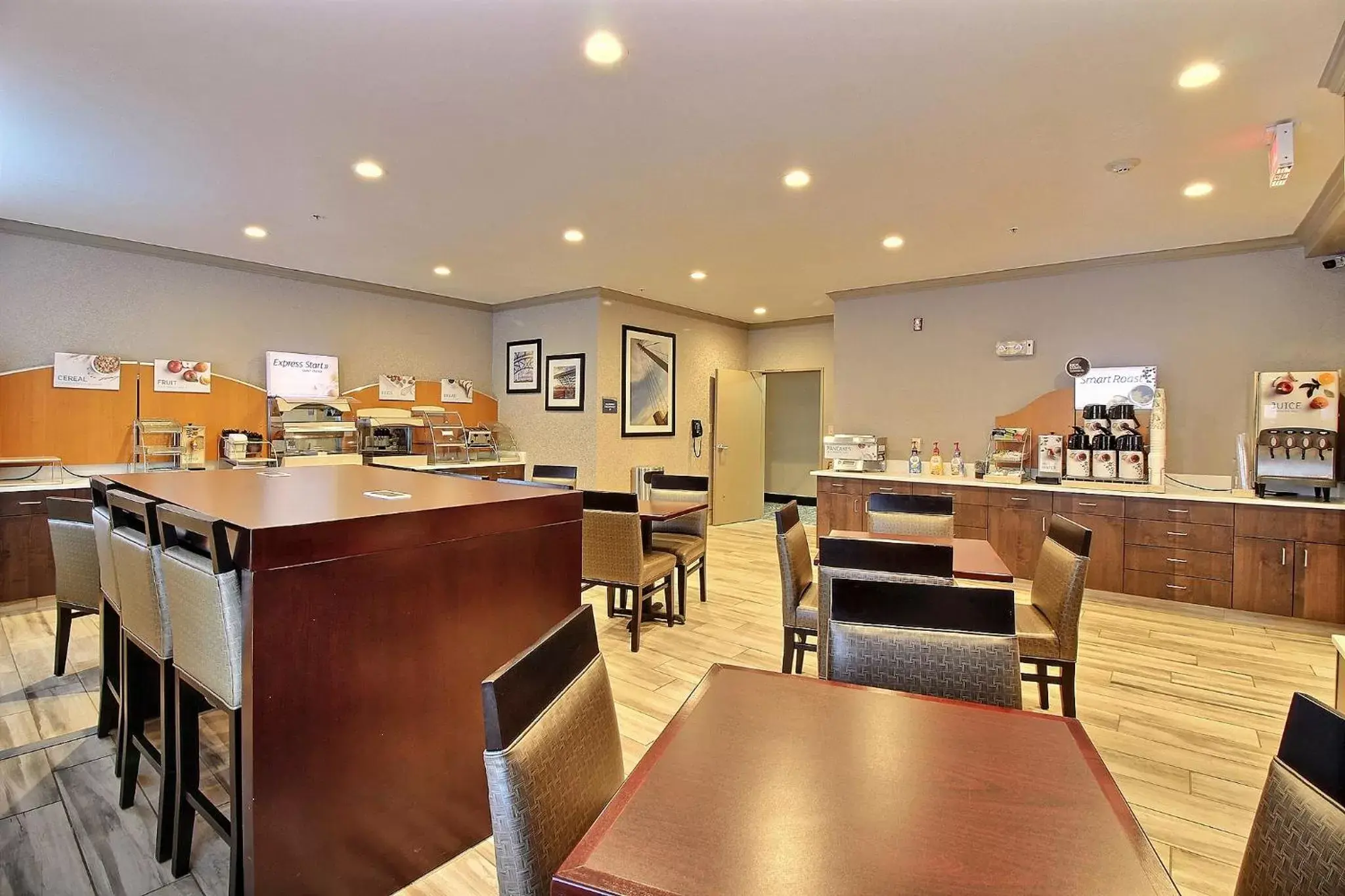 Breakfast, Restaurant/Places to Eat in Best Western Greeley