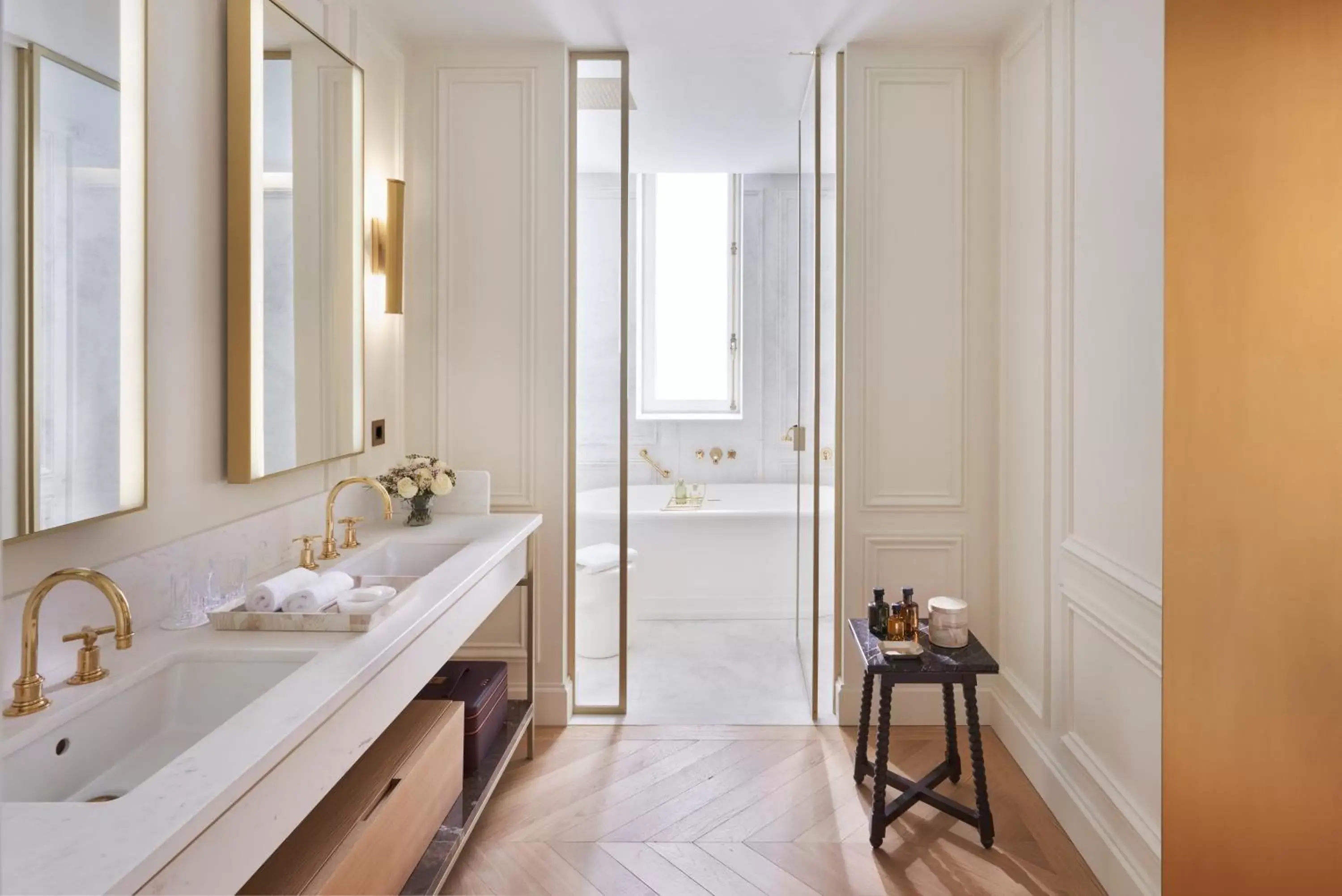 Bathroom in Mandarin Oriental, Ritz Madrid