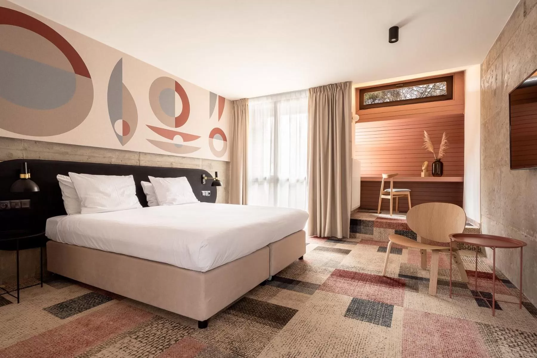 Bedroom, Bed in Forest Hotel