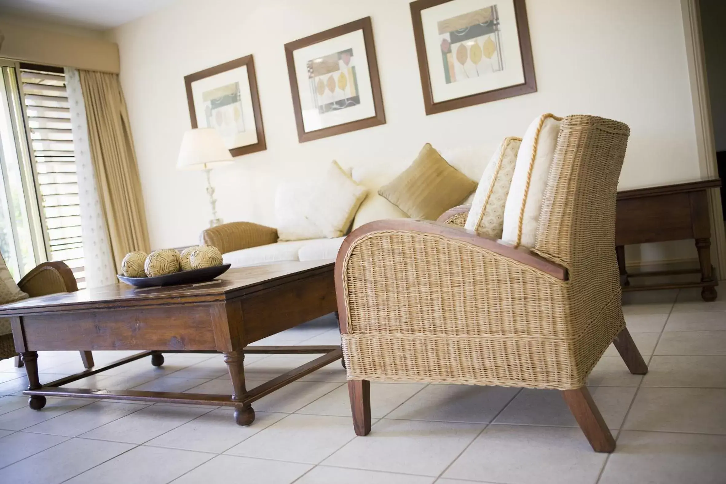 Living room, Seating Area in Paradise Links Resort Port Douglas