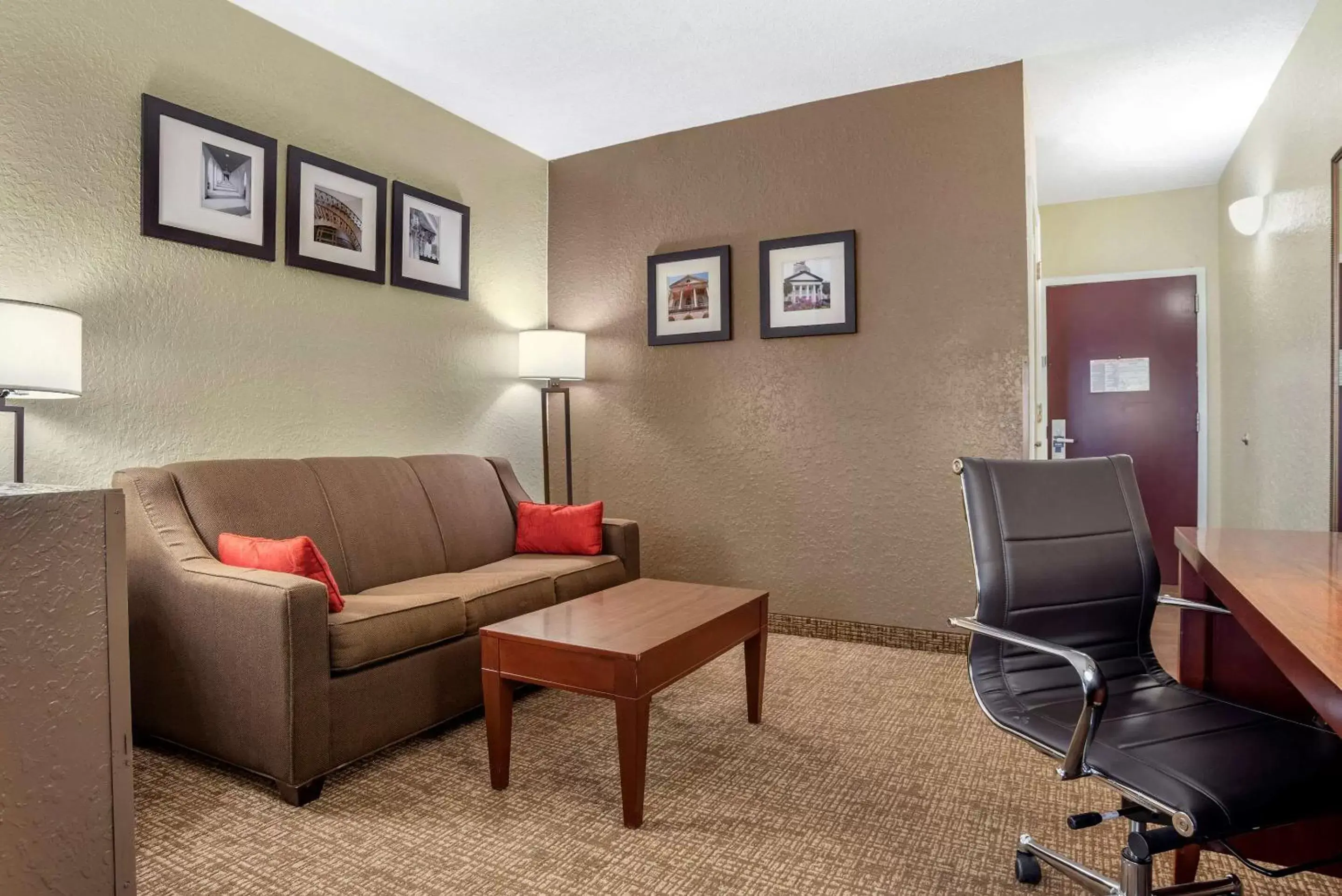 Bedroom, Seating Area in Comfort Inn & Suites Marianna I-10