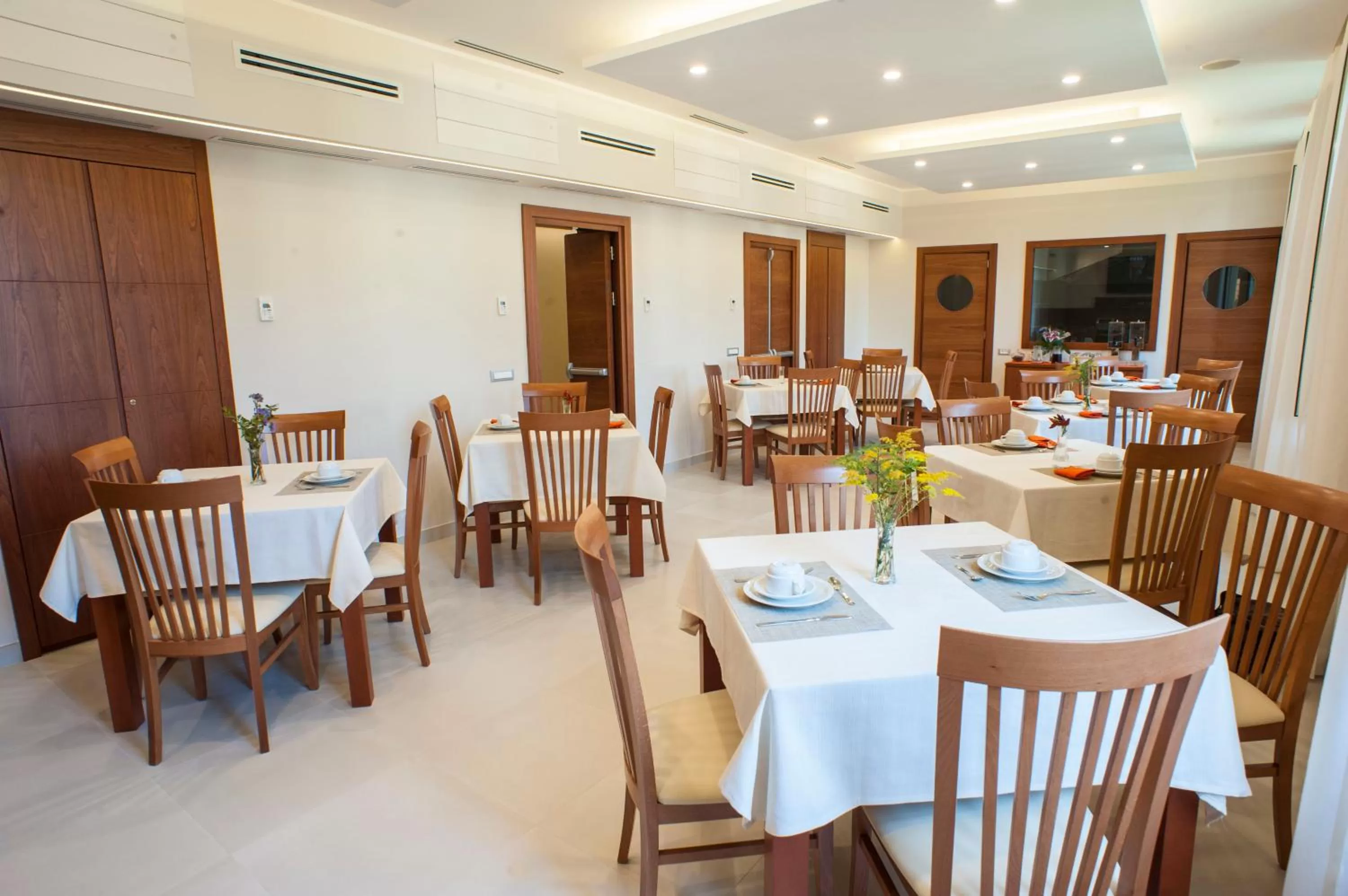 Buffet breakfast in Villa Angelina