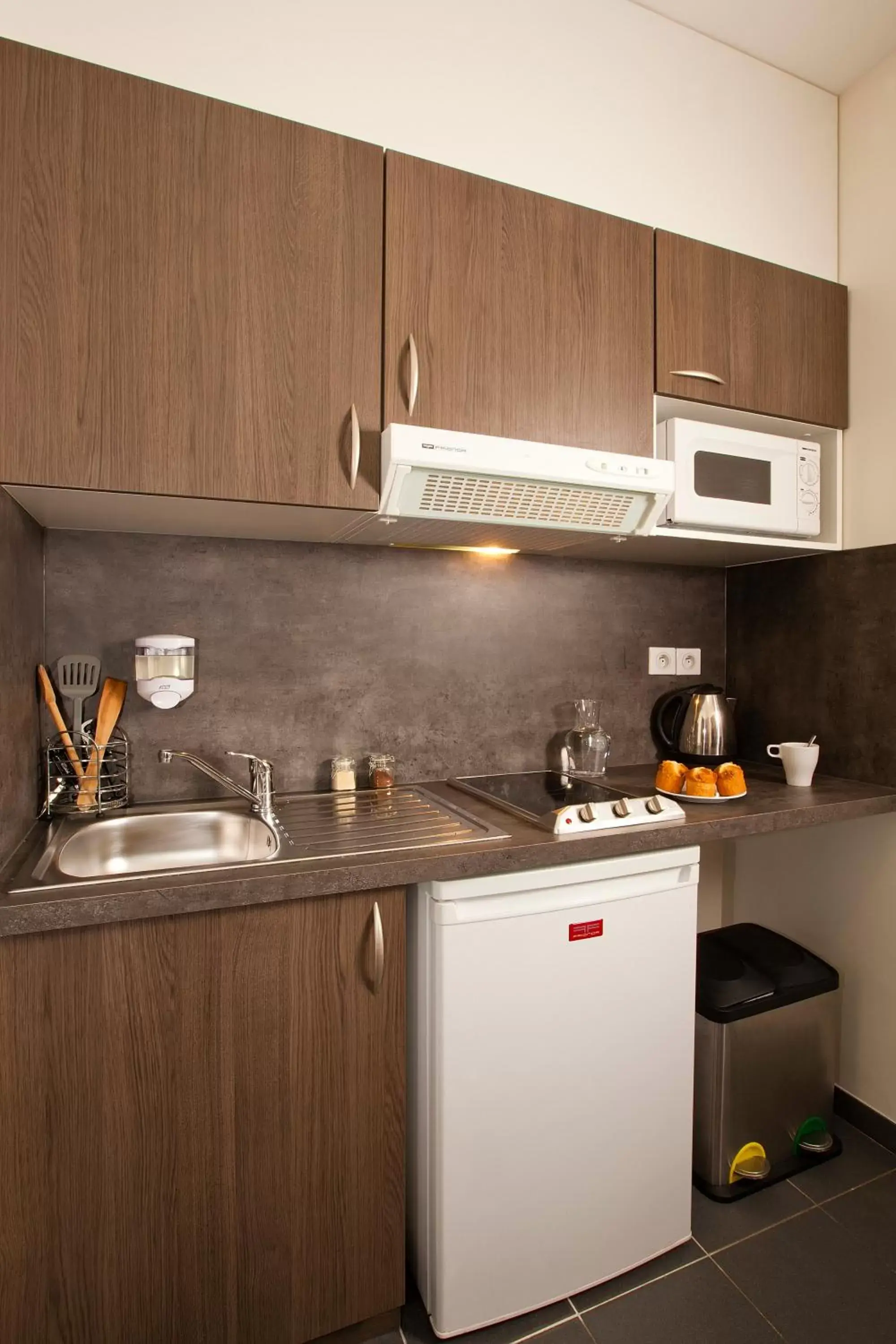 Kitchen or kitchenette, Kitchen/Kitchenette in Residhome Reims Centre