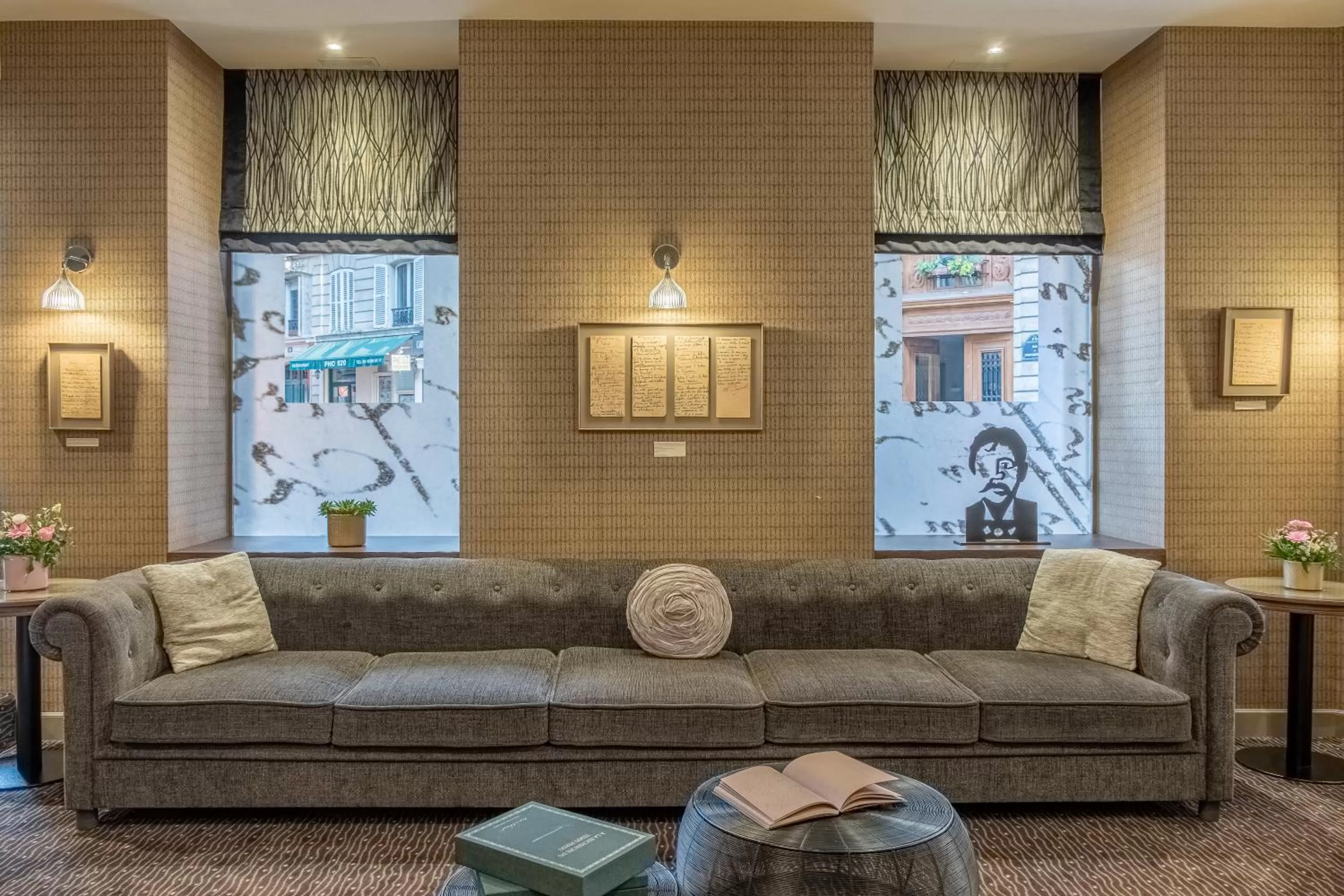 Lobby or reception in Hotel Litteraire Le Swann, BW Premier Collection