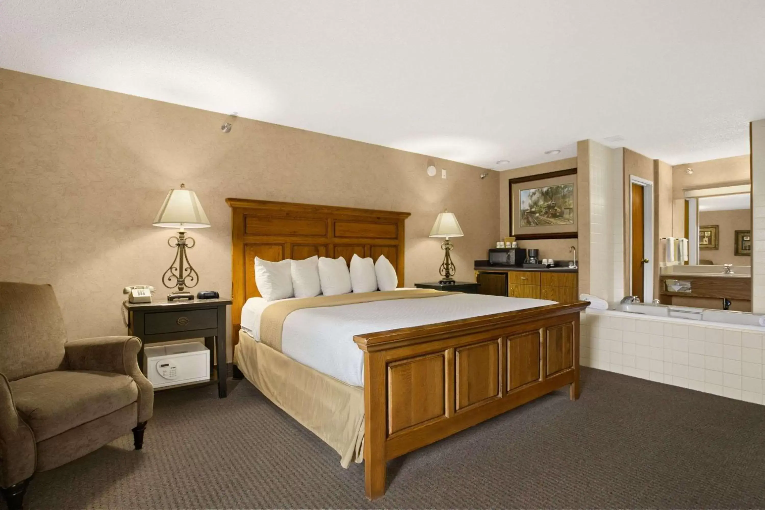 Photo of the whole room, Bed in Days Inn by Wyndham Rapid City