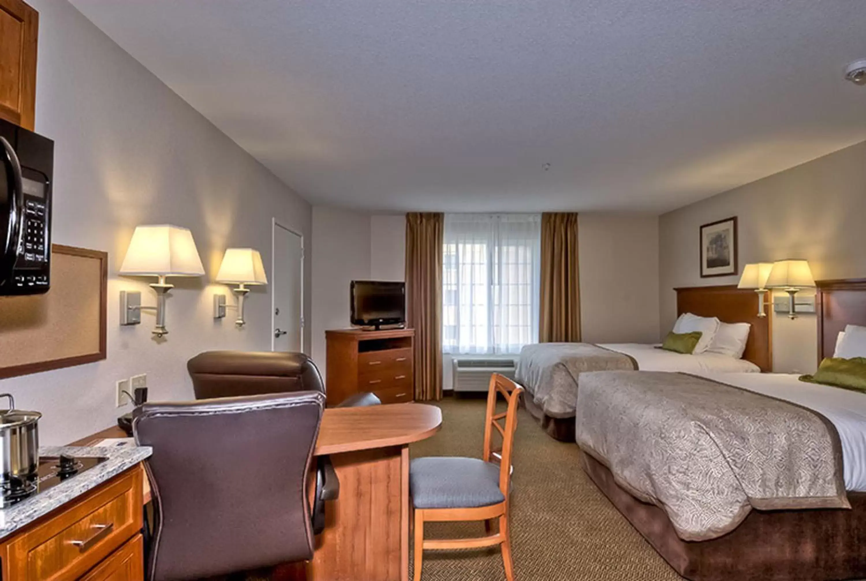 Photo of the whole room in Candlewood Suites Burlington, an IHG Hotel