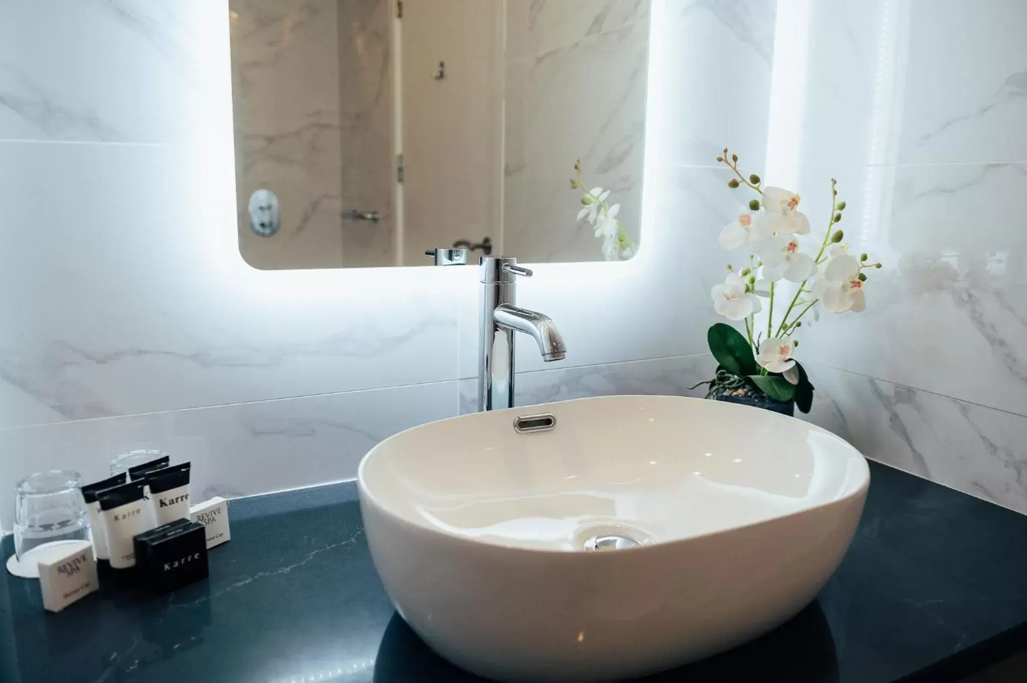 Bathroom in The Fitzwilton Hotel