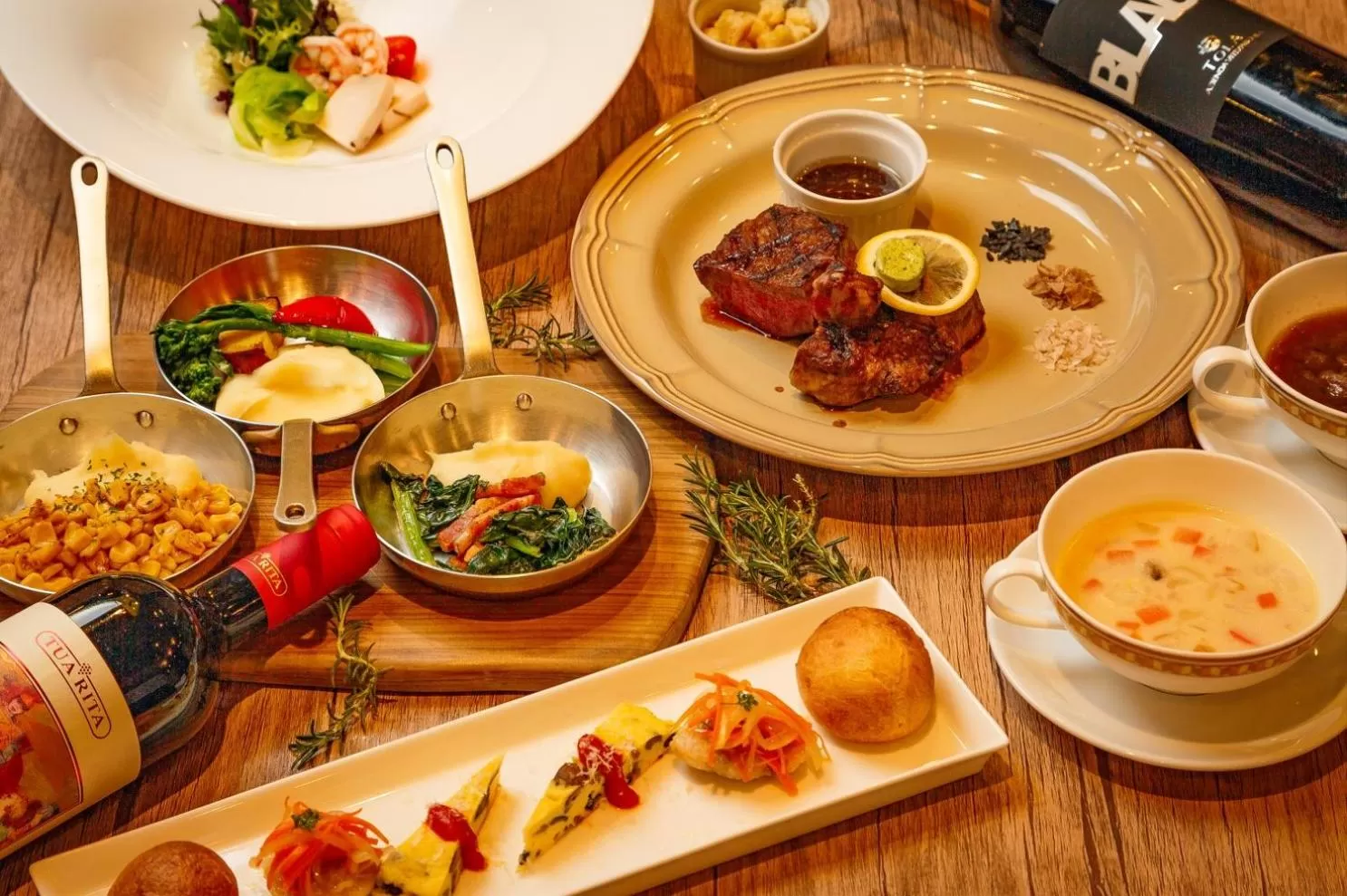 Food in Premier Hotel Mojiko