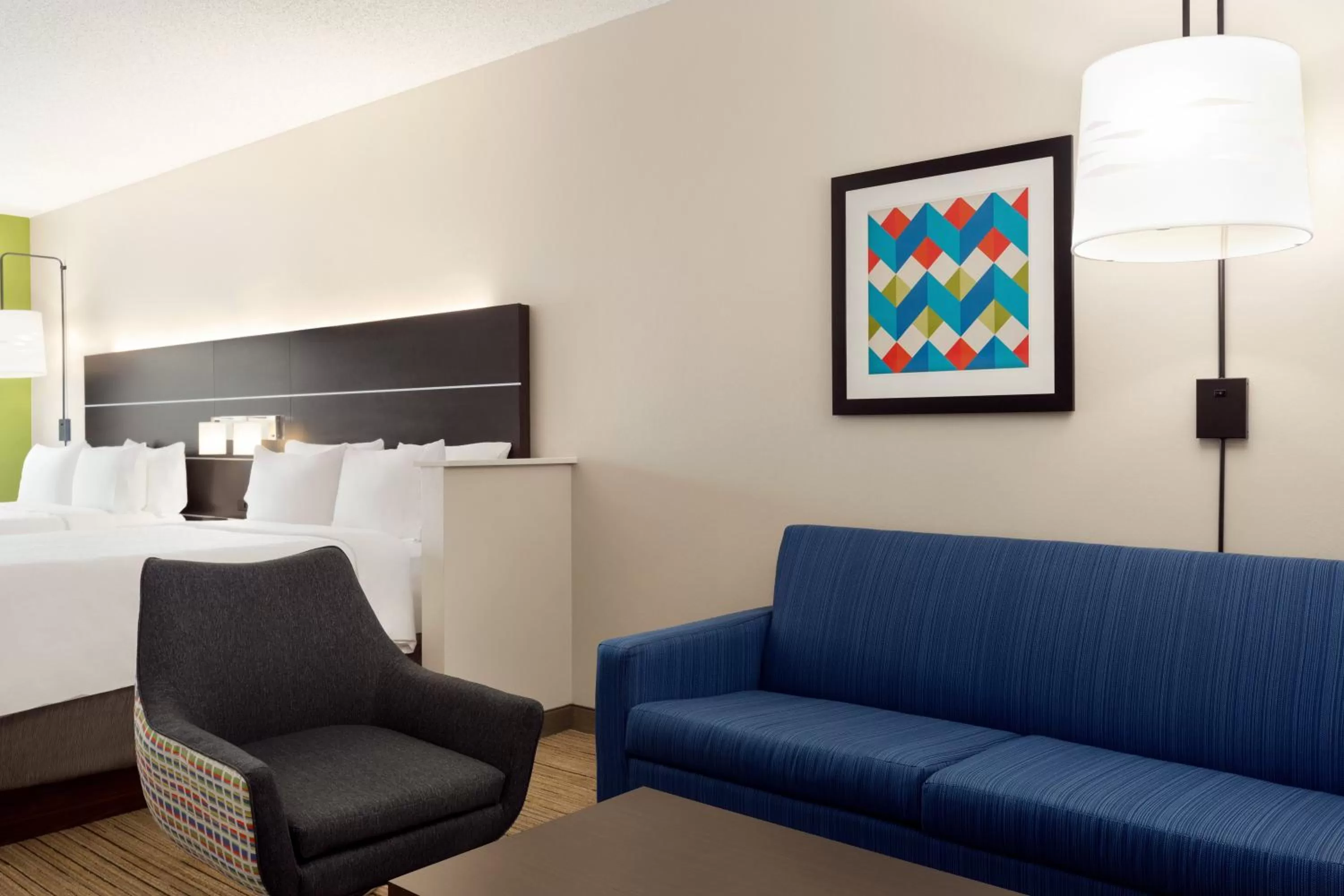 Photo of the whole room, Bed in Holiday Inn Express Hotel & Suites Shawnee I-40 by IHG