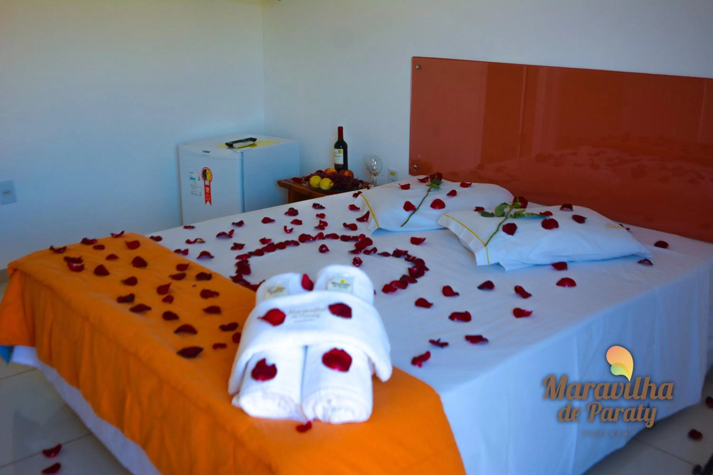 Photo of the whole room, Bed in Pousada Maravilha de Paraty