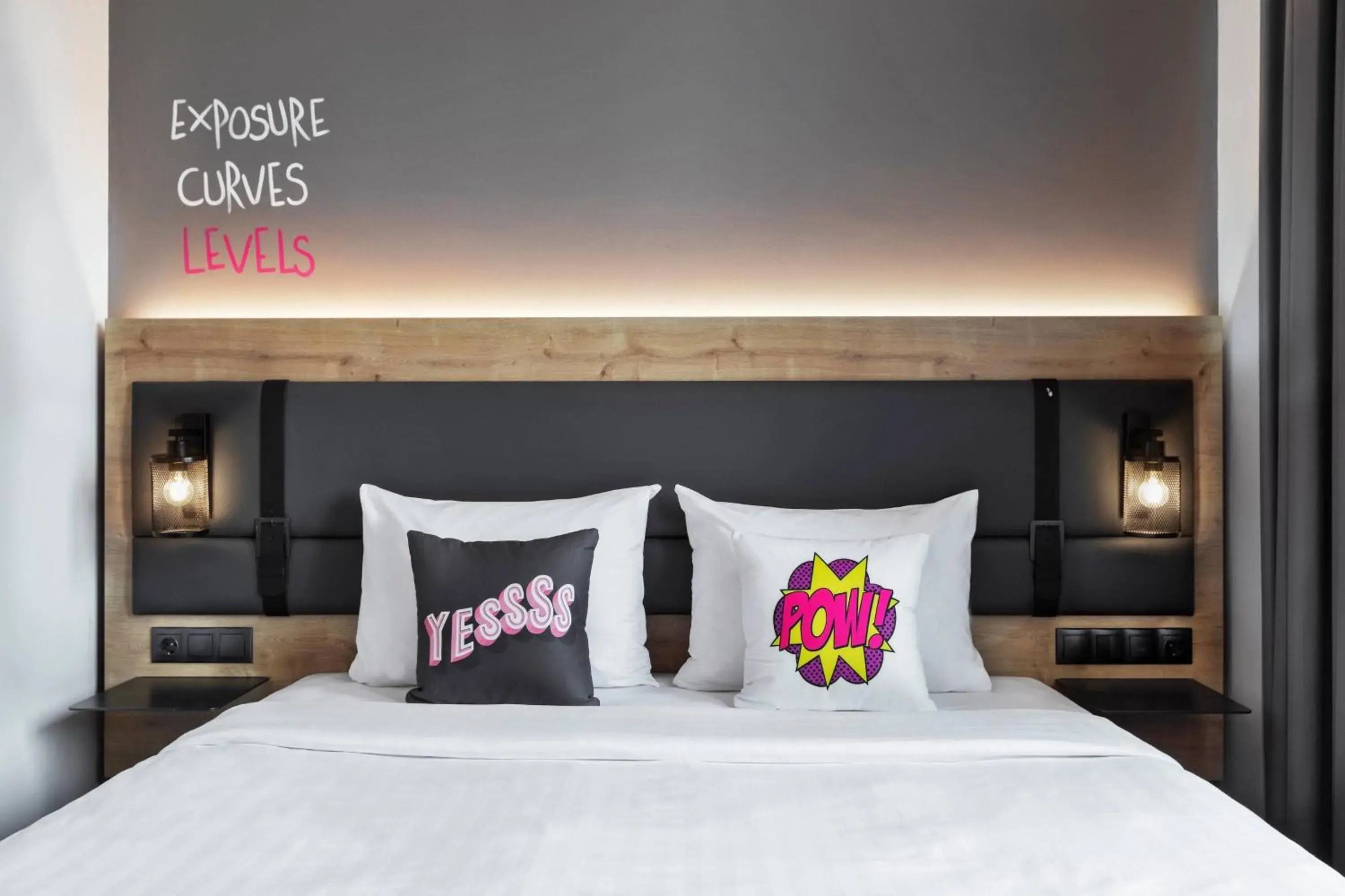 Photo of the whole room, Bed in Moxy Bucharest Old Town