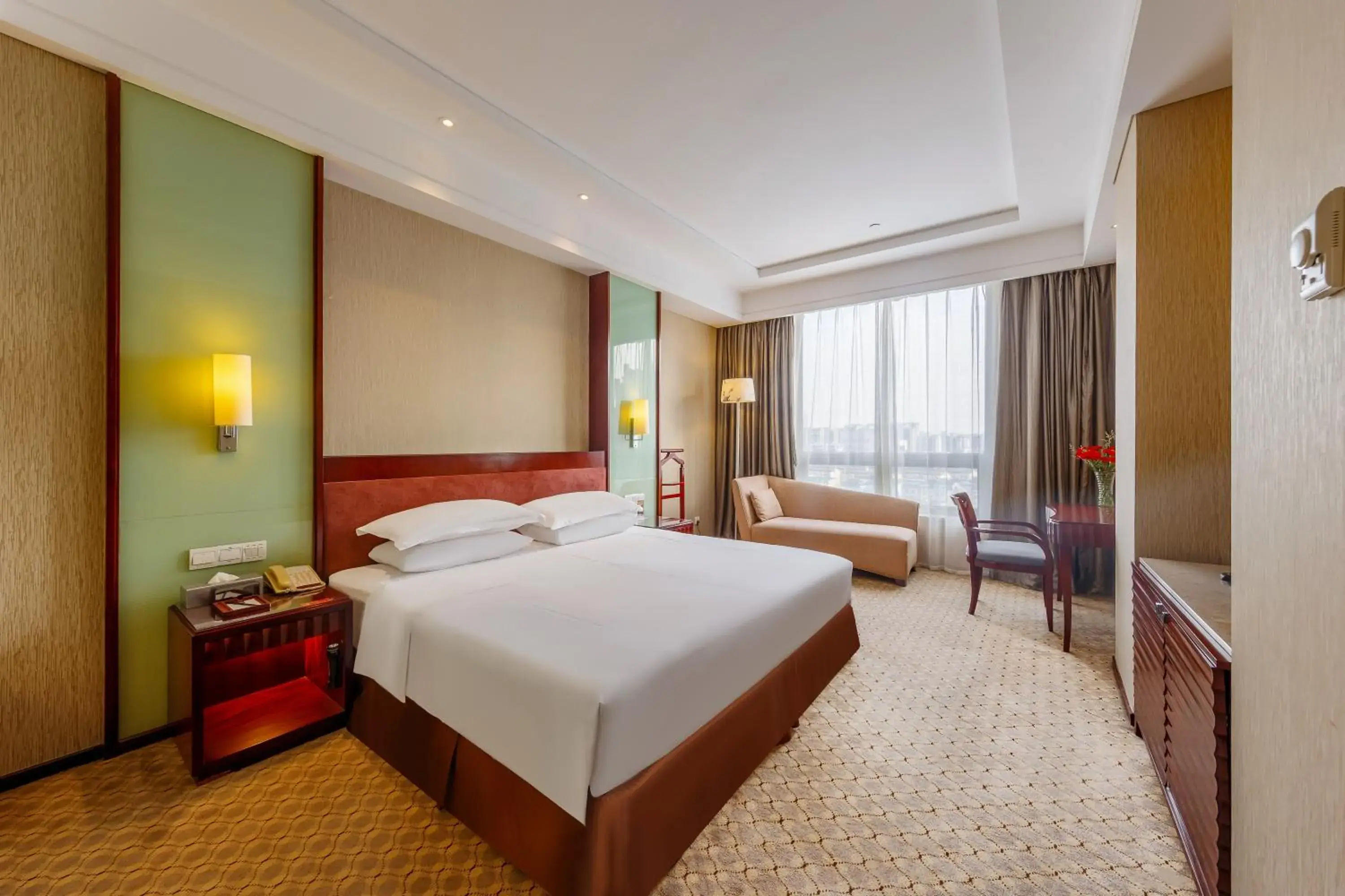 Bed in Park Plaza Hotel Changzhou