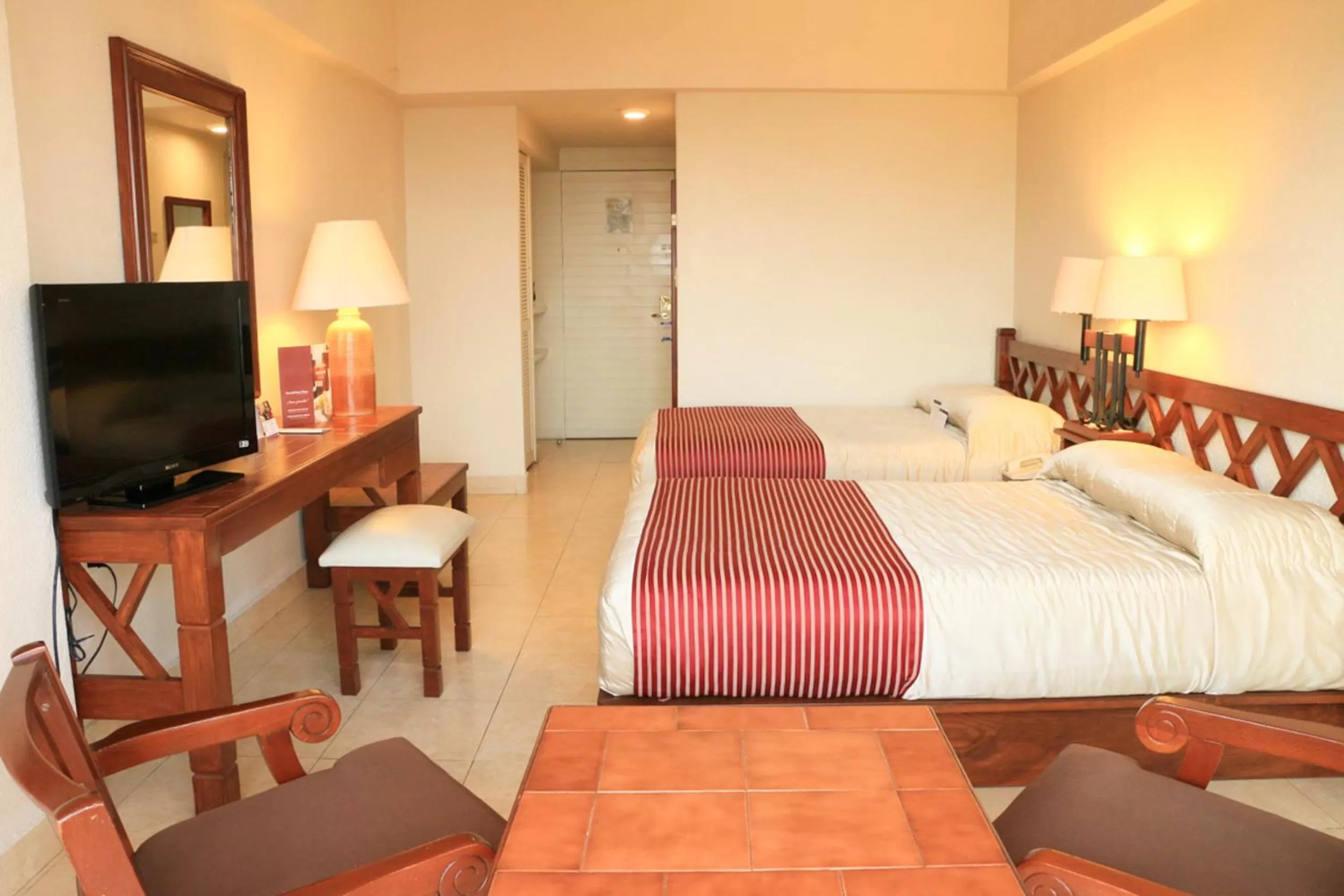 Bedroom, Bed in Hotel Fortin Plaza