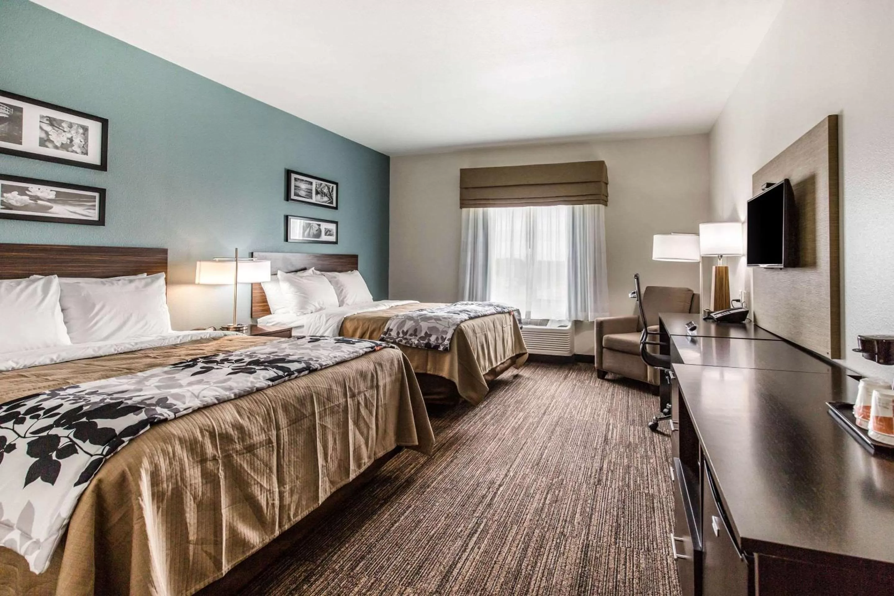 Photo of the whole room, Bed in Sleep Inn & Suites Bryan - College Station