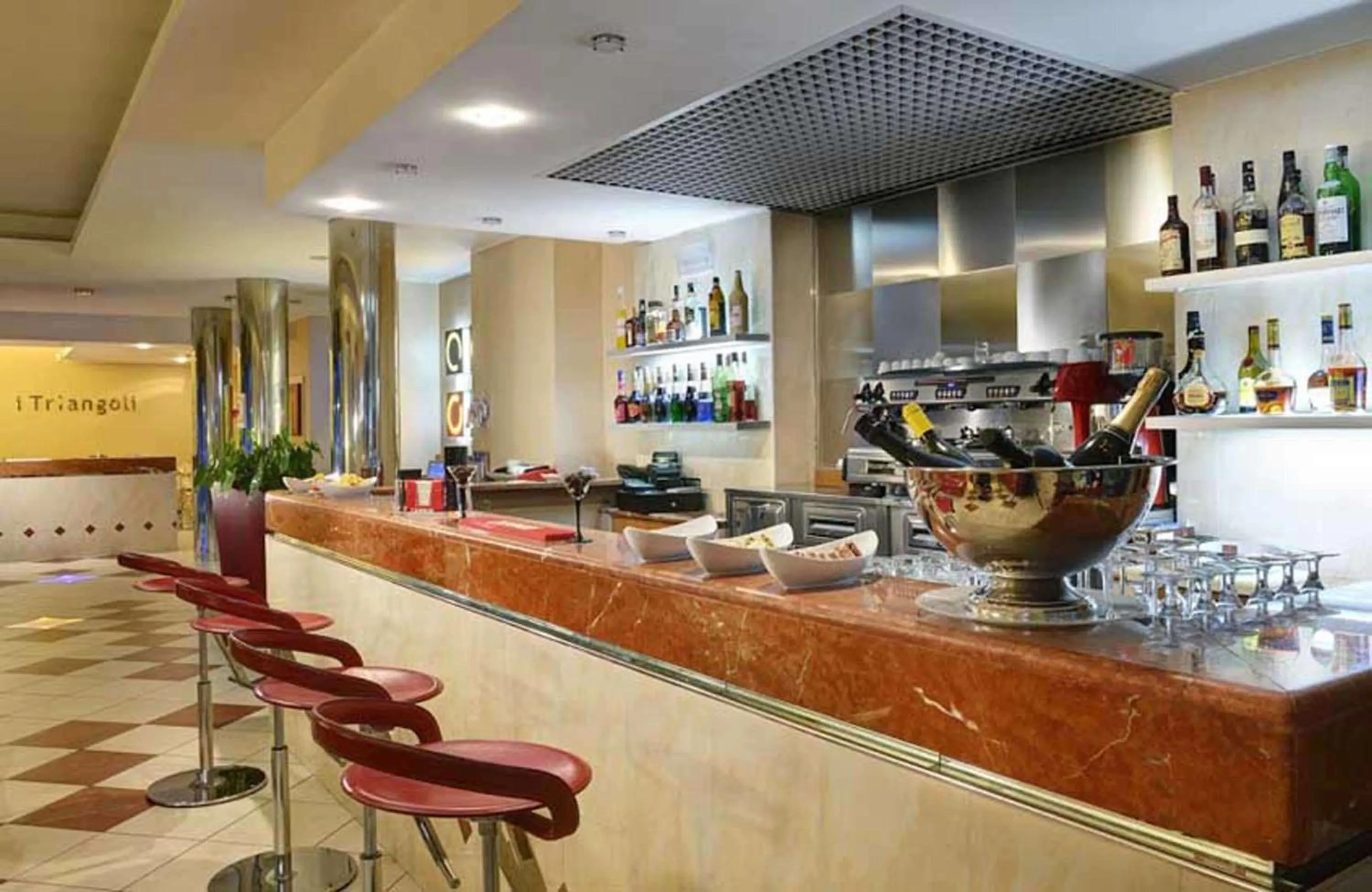 Lounge or bar in Best Western Hotel I Triangoli