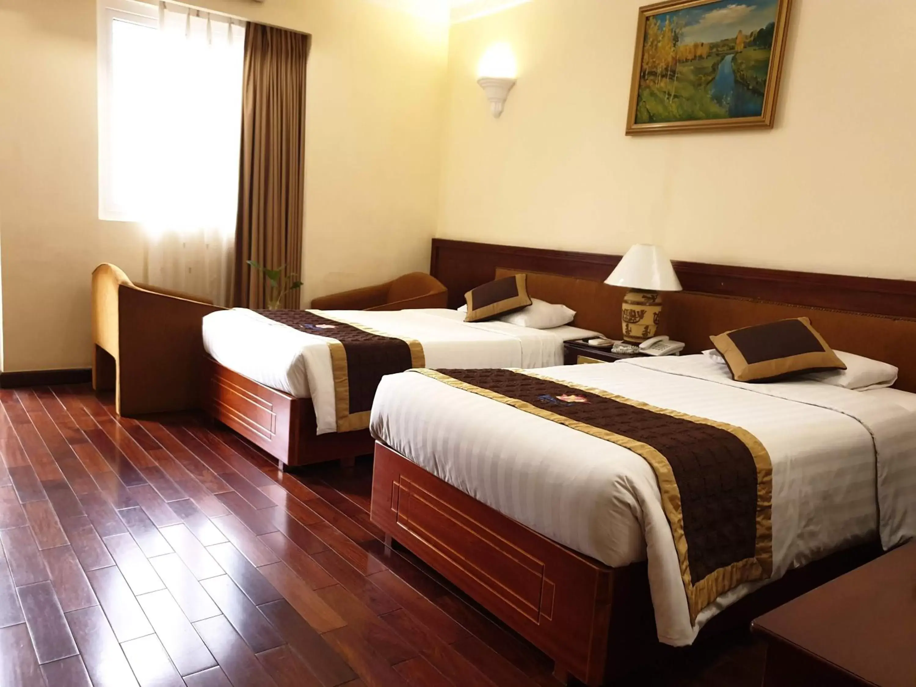 Bedroom, Bed in Huong Sen Hotel Bedroom, Bed in Huong Sen Hotel