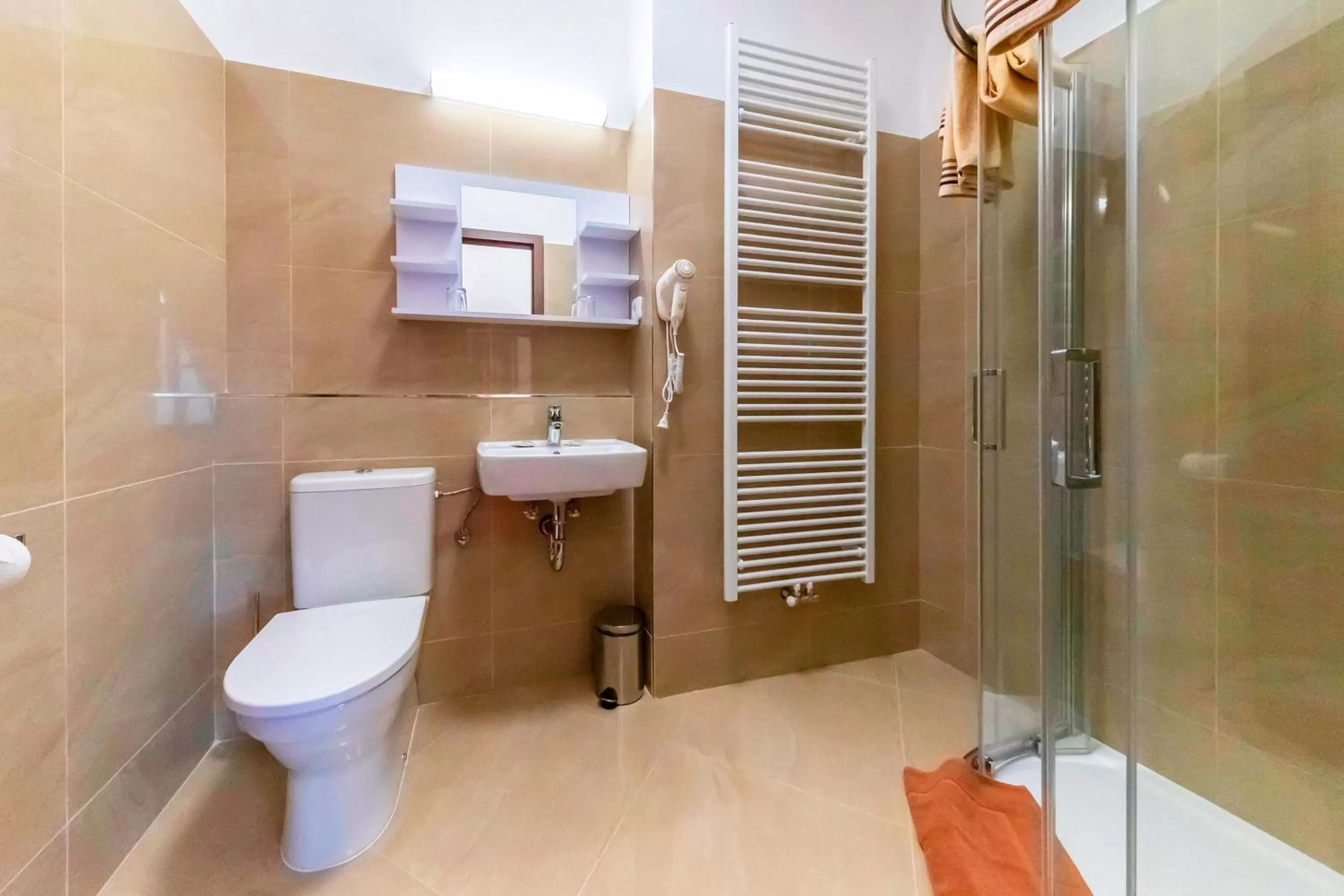 Bathroom in Vila Lovců králových