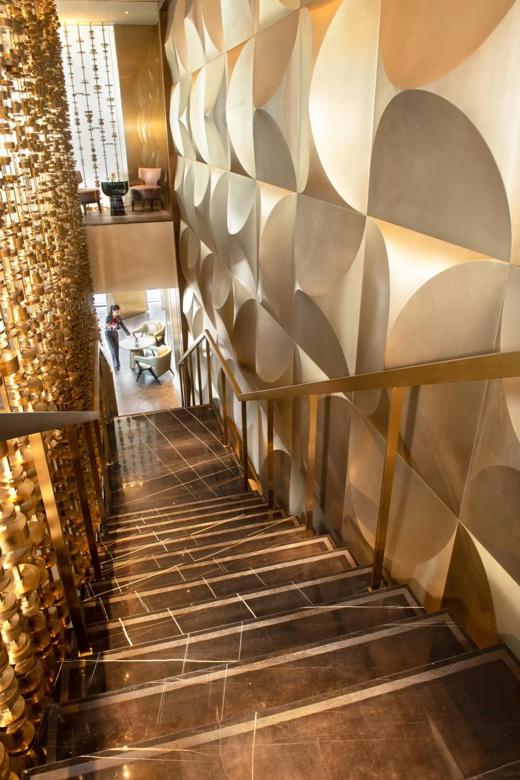 Lounge or bar in Raffles Shenzhen, Situated in the heart of One Shenzhen Bay, Book Now to Enjoy Free Minibar and Happy Hour Privileges at Long Bar on 71F