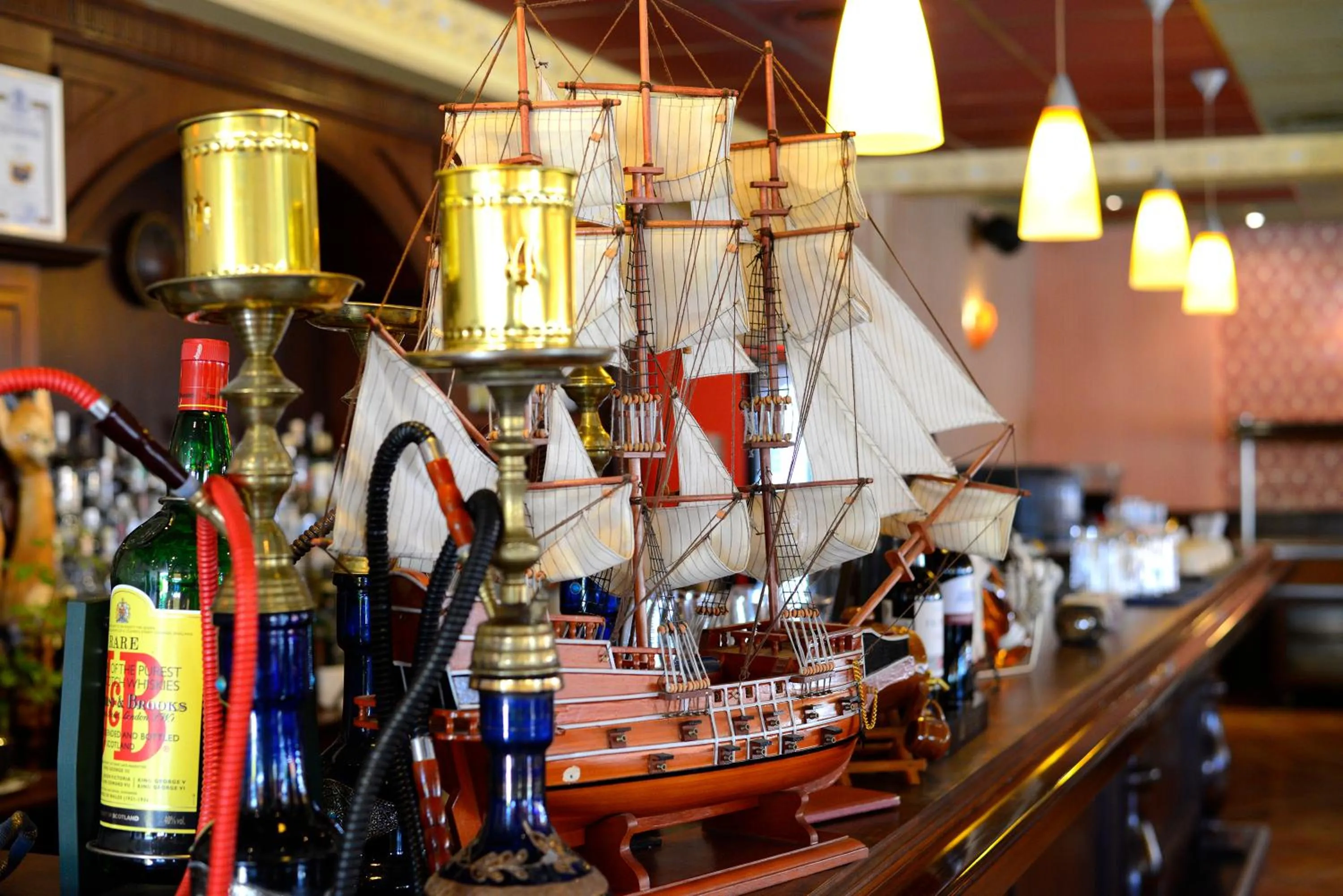 Restaurant/places to eat in Royal Beach