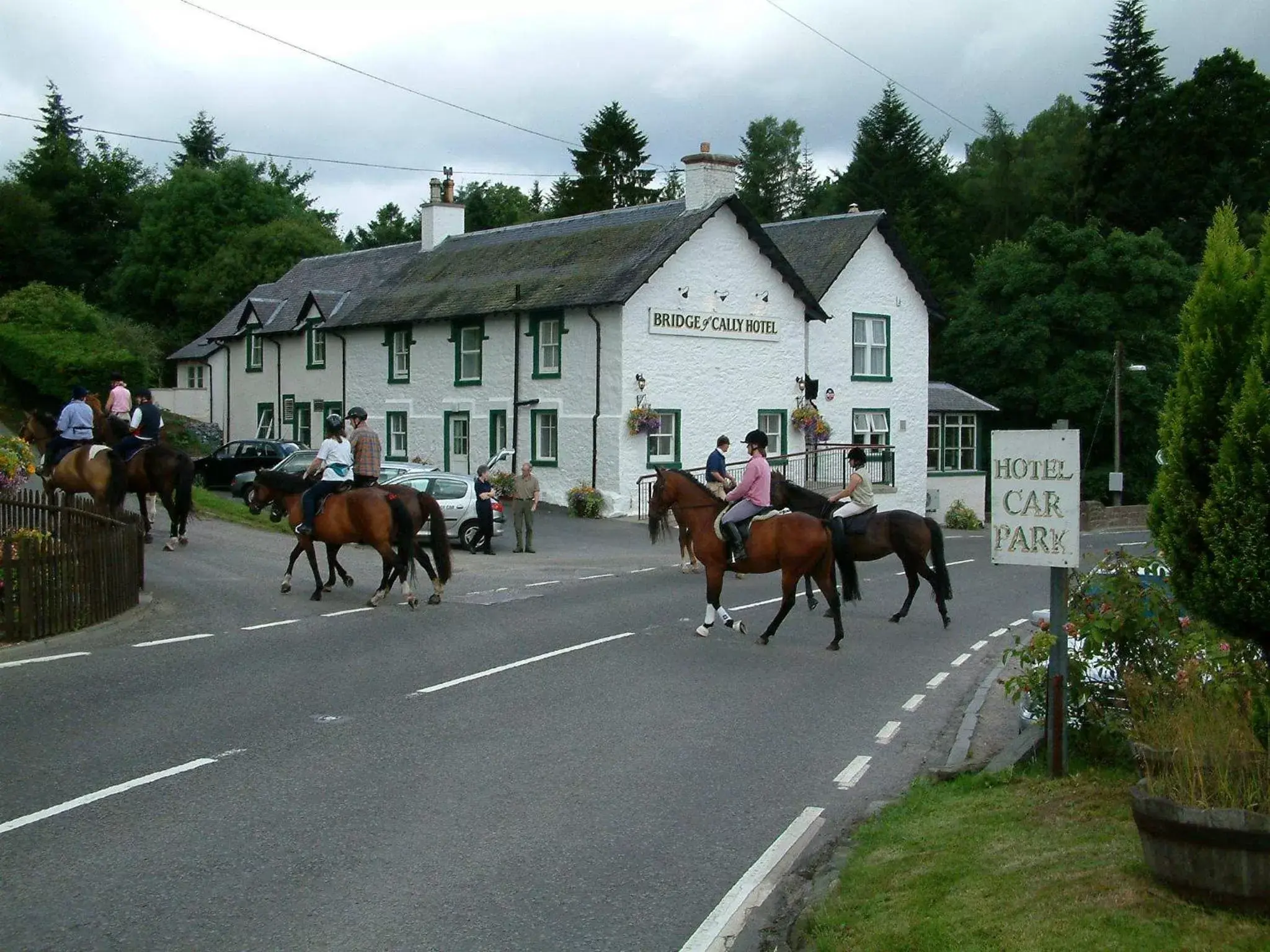 Street view, Horseback Riding in Bridge of Cally Hotel