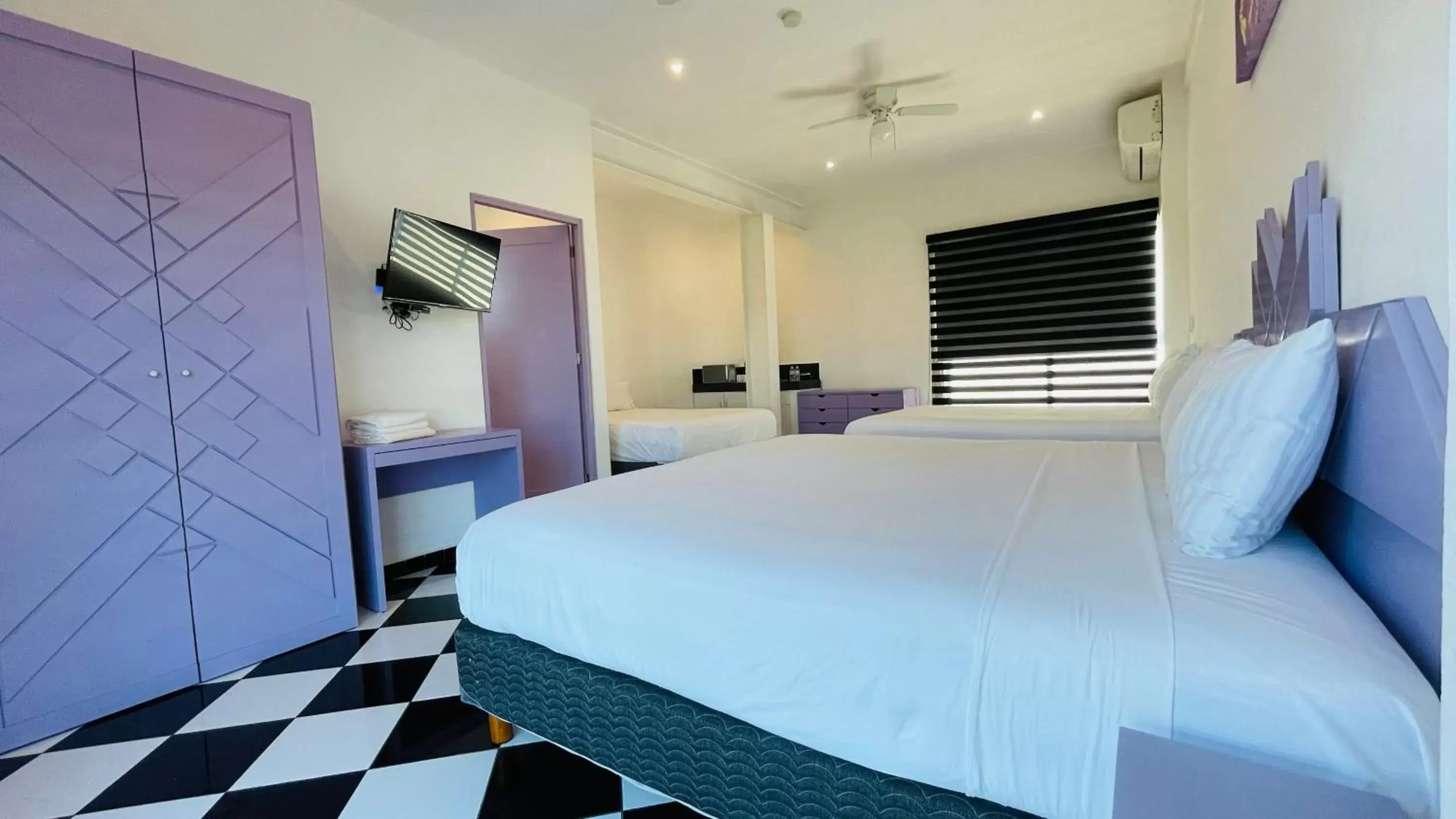 Bedroom, Bed in WINDAY HOTEL - Cerca 5a Avenida