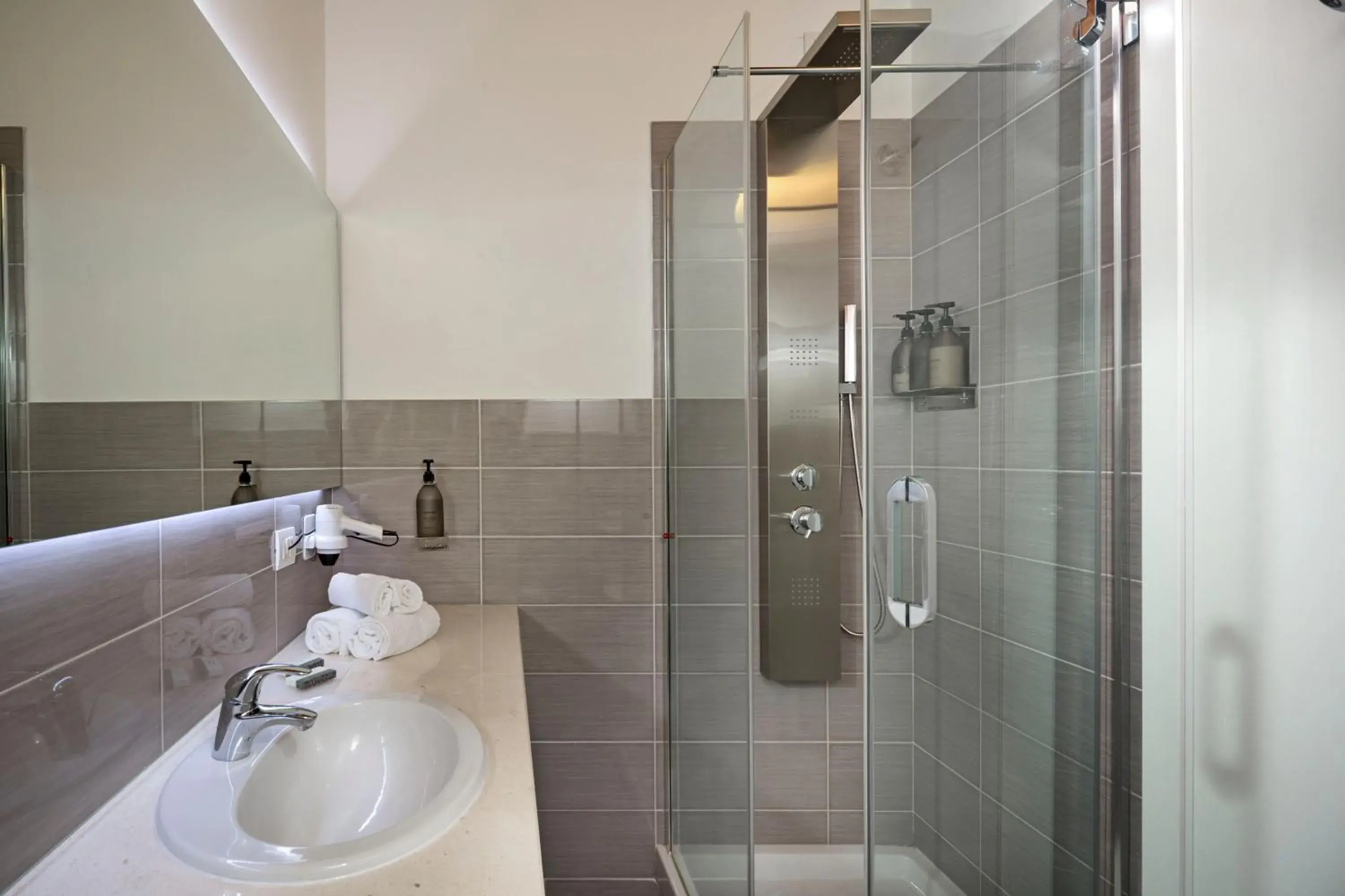 Bathroom in Hotel San Teodoro