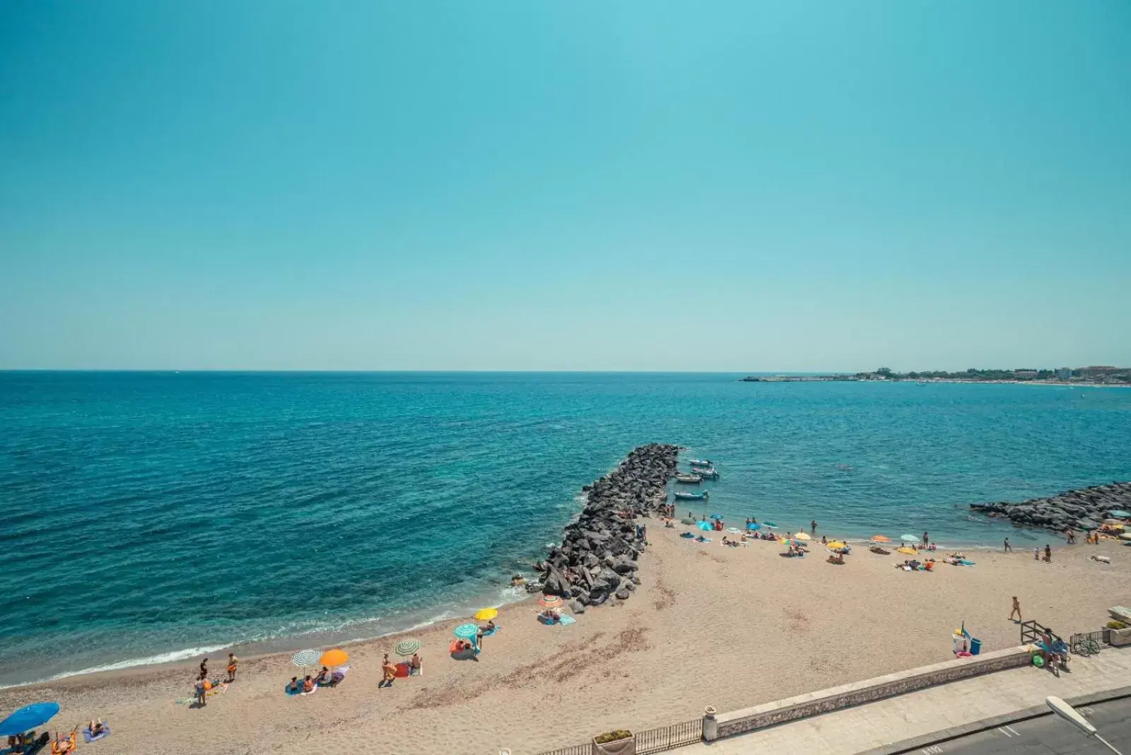 Beach in Nautilus Hotel